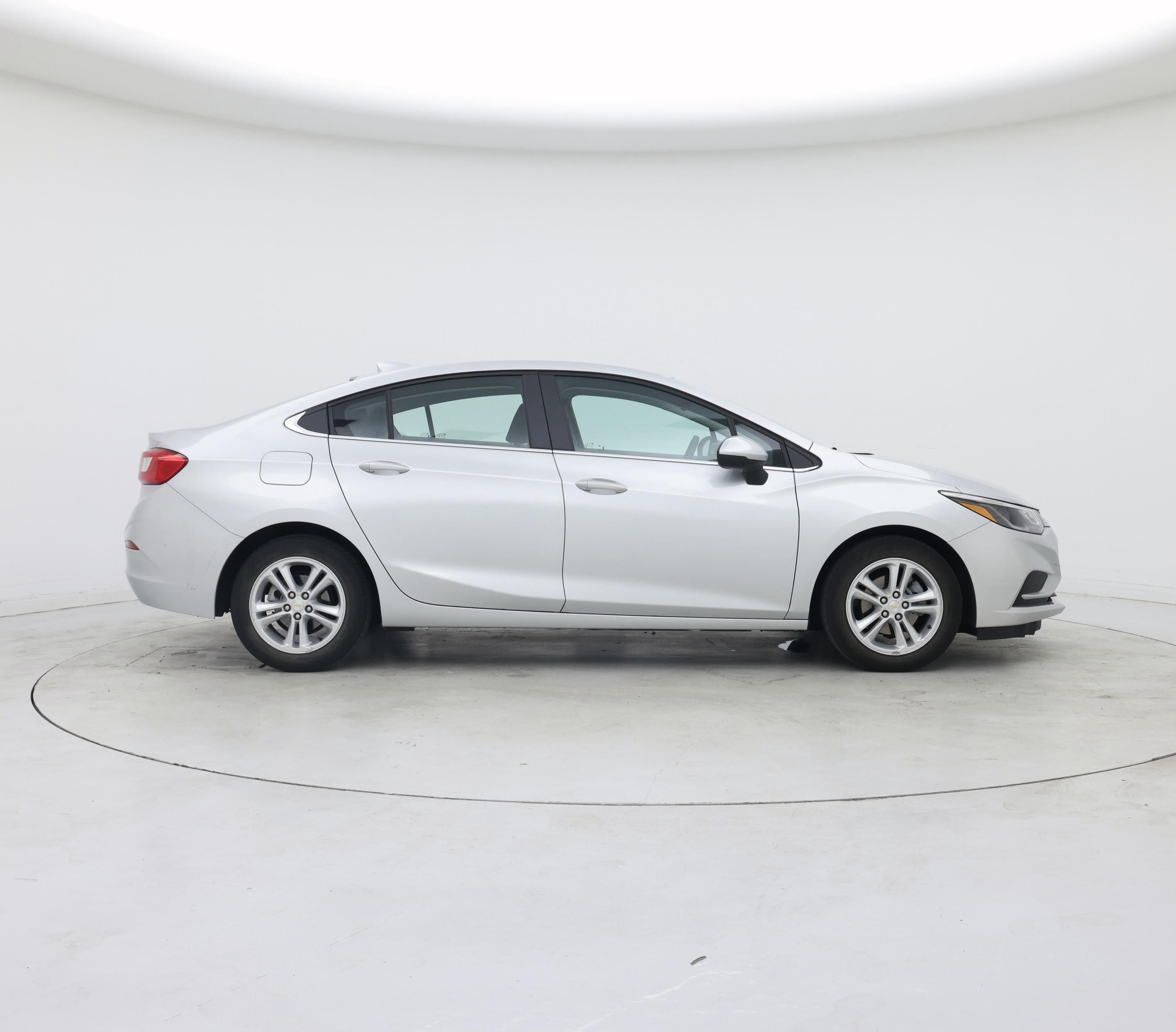 Thumbnail: 2018 Chevrolet Cruze - 7