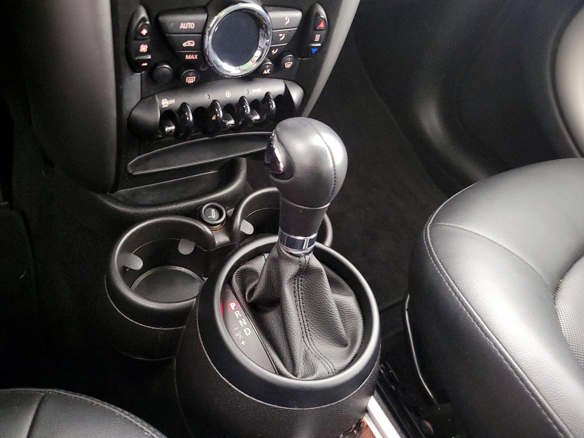 Thumbnail: 2016 MINI Cooper Countryman - 15