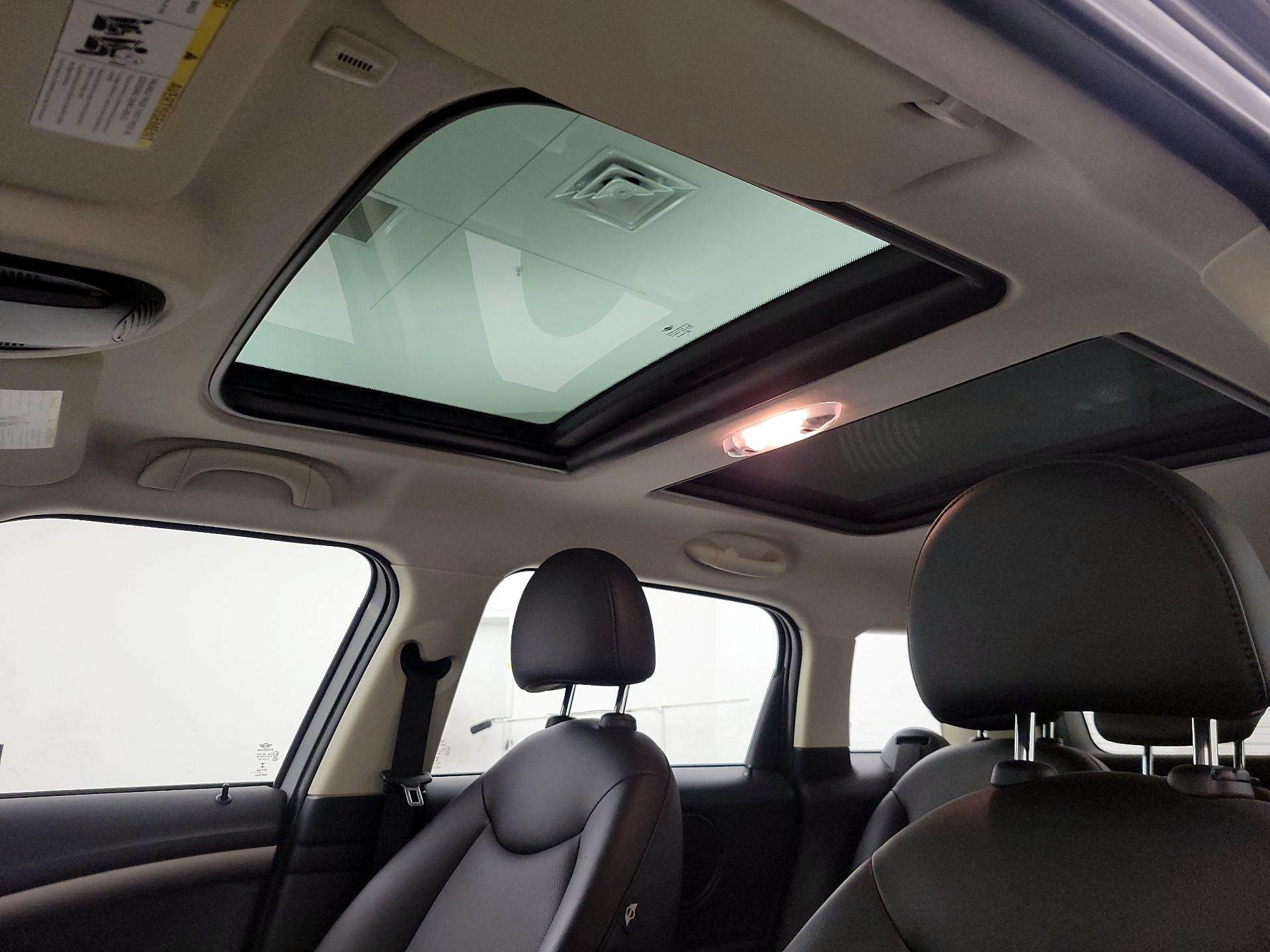 Thumbnail: 2016 MINI Cooper Countryman - 16
