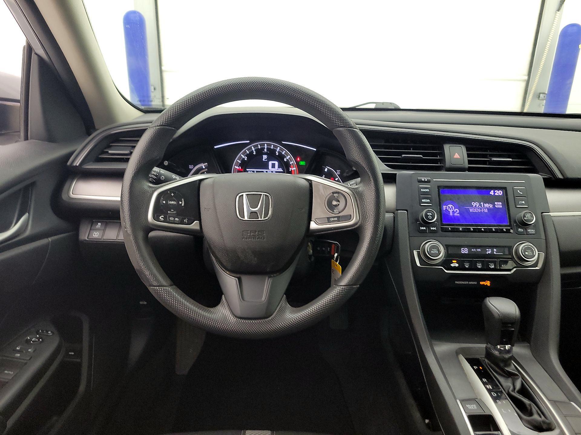 Thumbnail: 2017 Honda Civic - 10