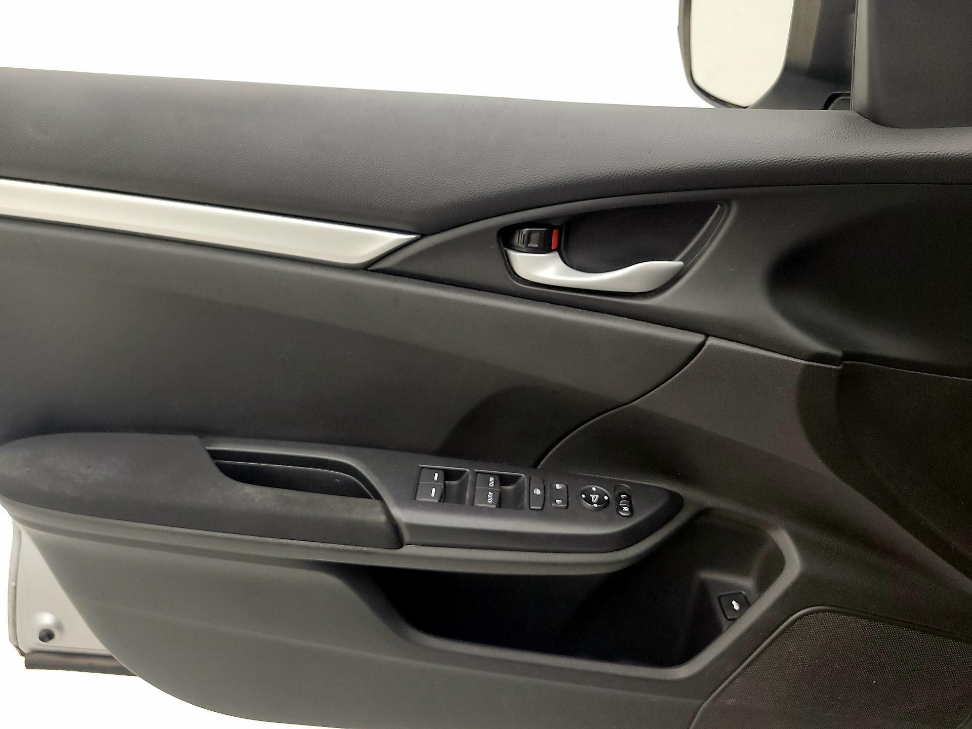 Thumbnail: 2017 Honda Civic - 12