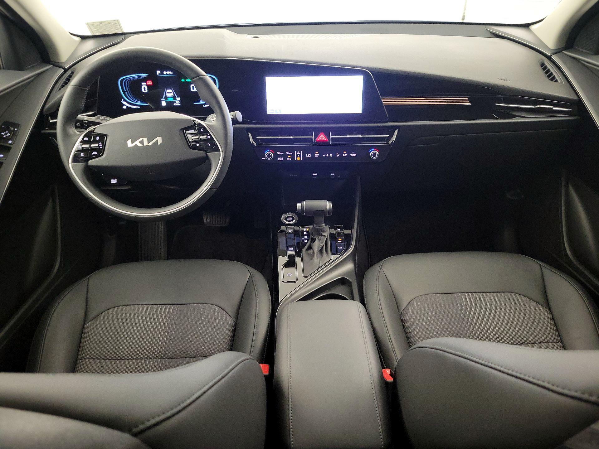 Thumbnail: 2025 Kia Niro - 9