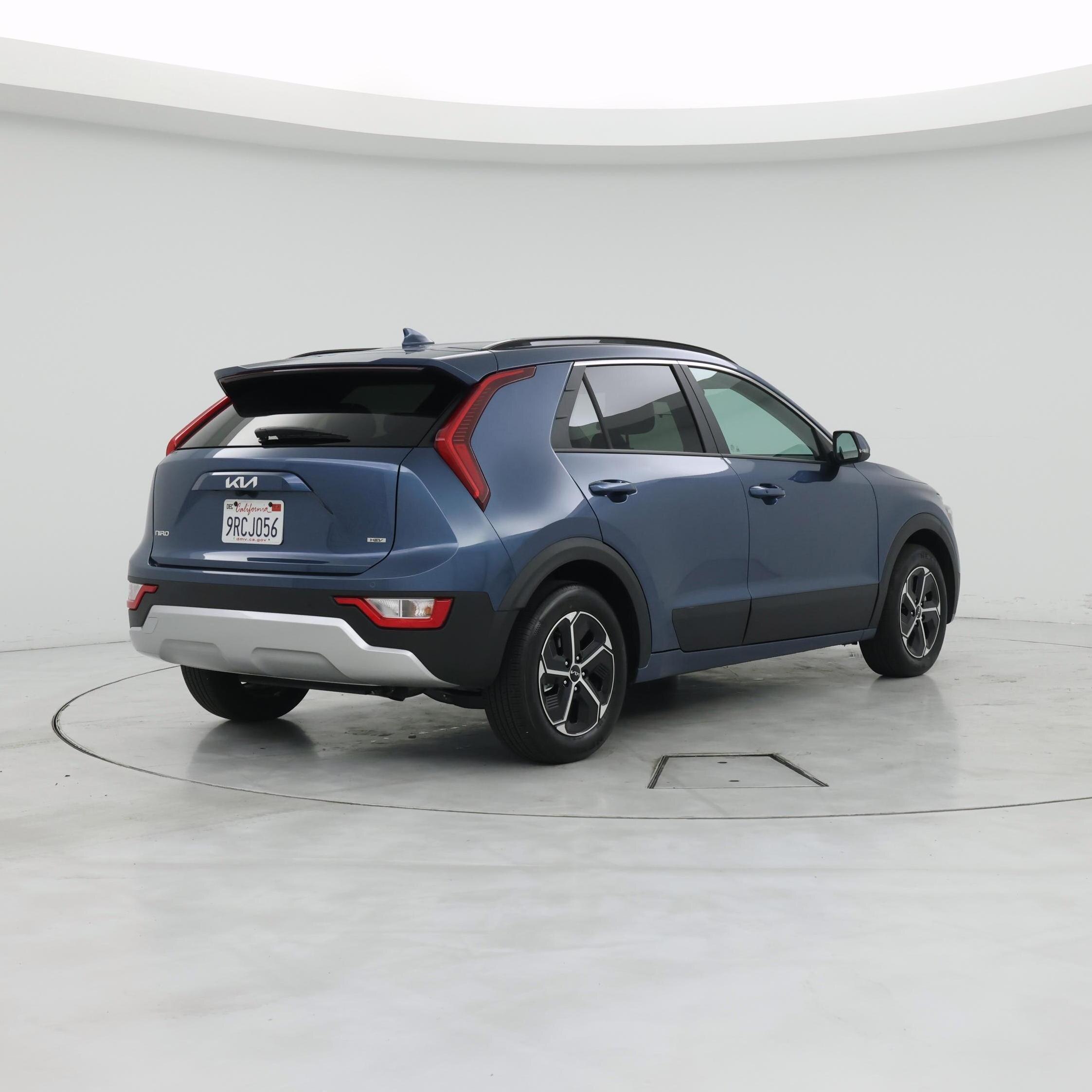 Thumbnail: 2025 Kia Niro - 8