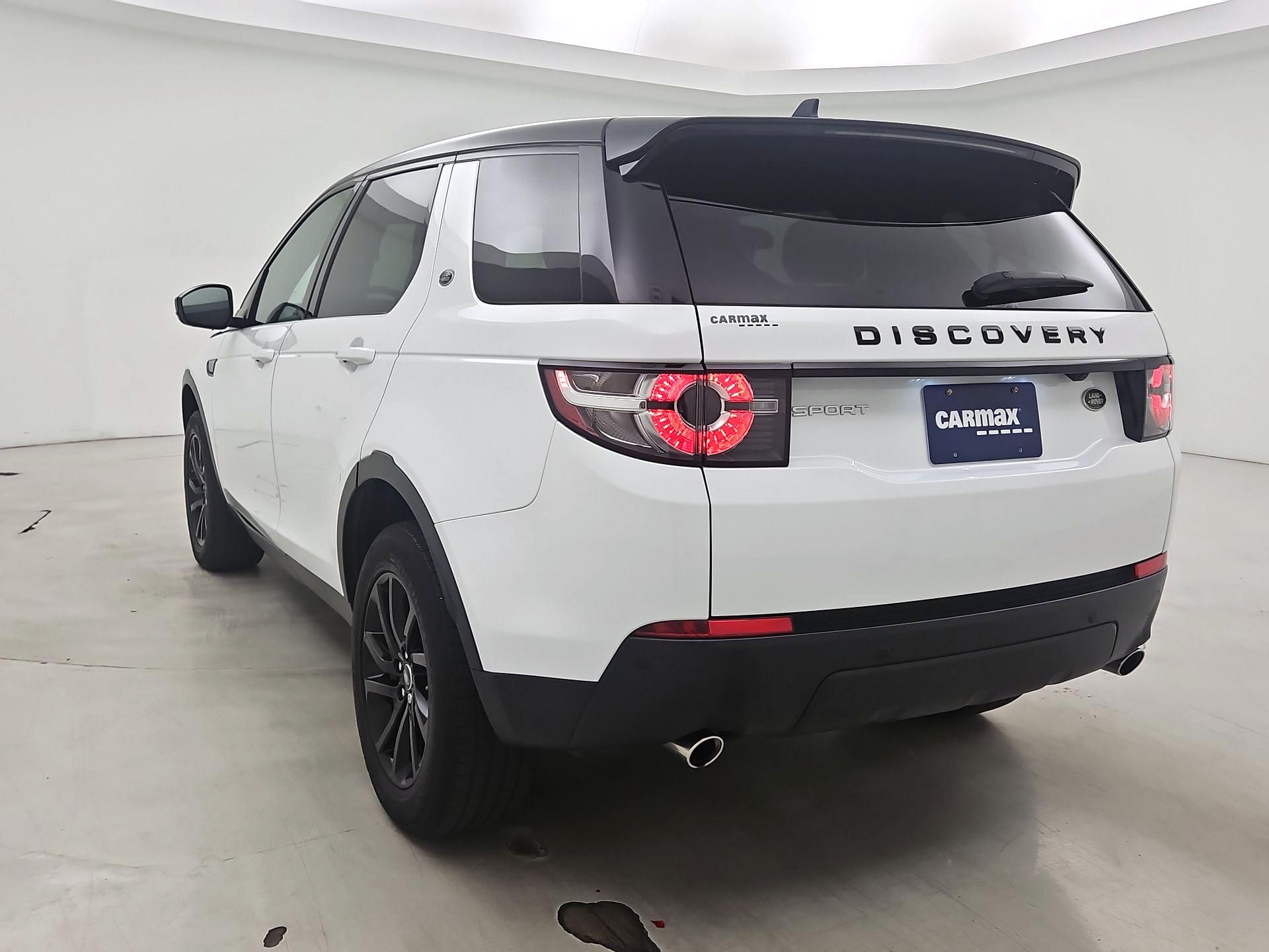 Thumbnail: 2016 Land Rover Discovery Sport - 7