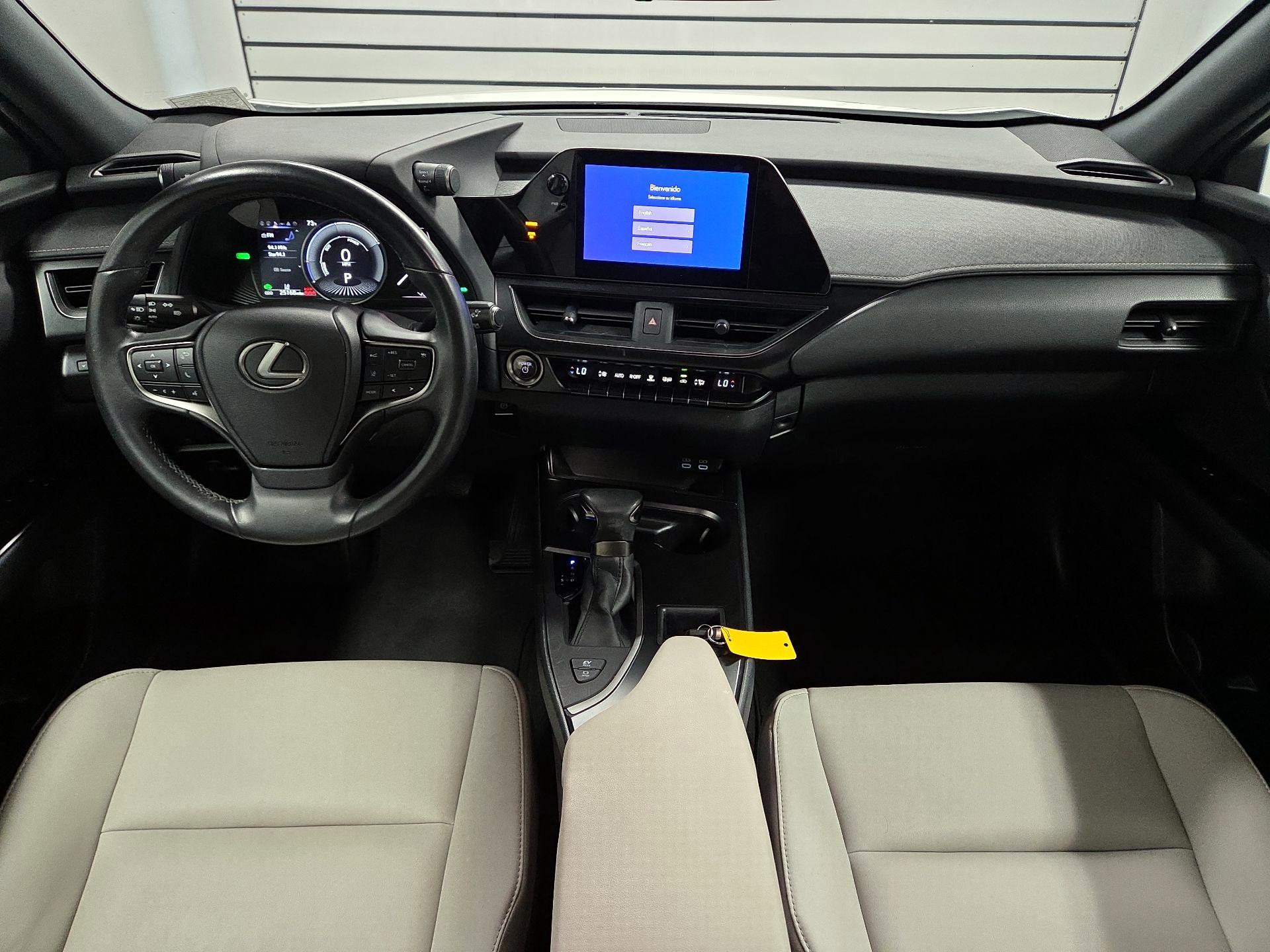 Thumbnail: 2024 Lexus UX - 8