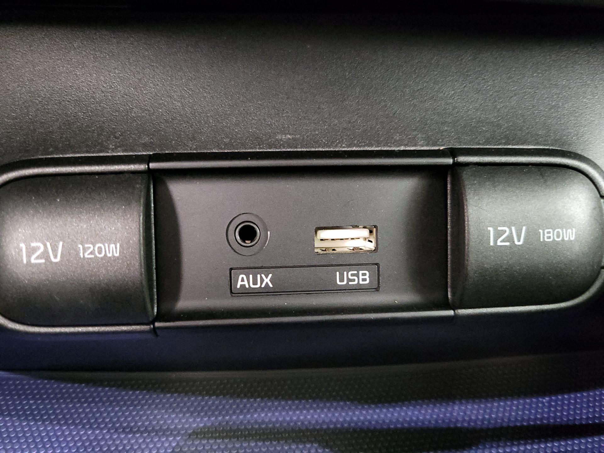 Thumbnail: 2016 Kia Soul - 18