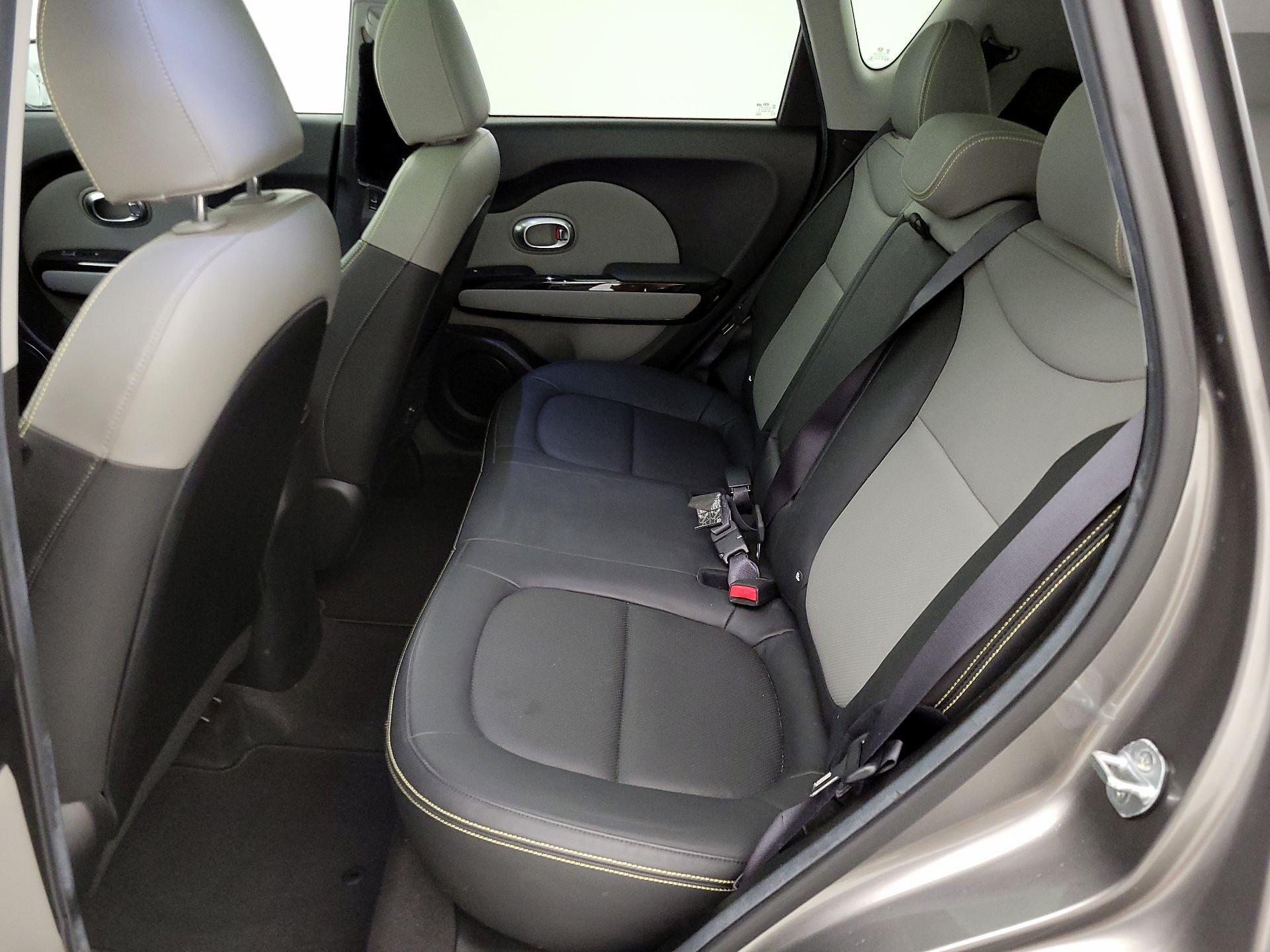 Thumbnail: 2016 Kia Soul - 20