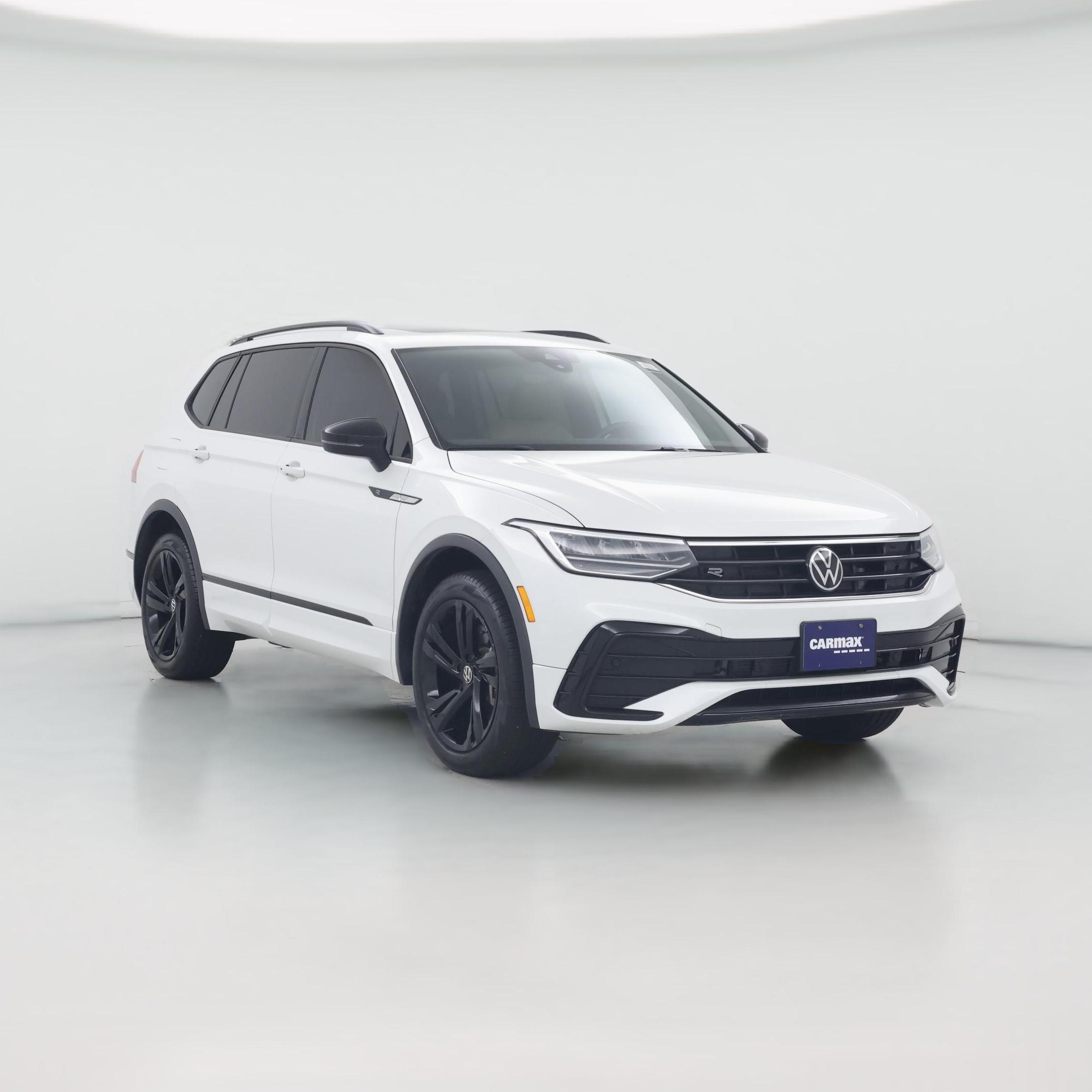 Thumbnail: 2023 Volkswagen Tiguan - 1