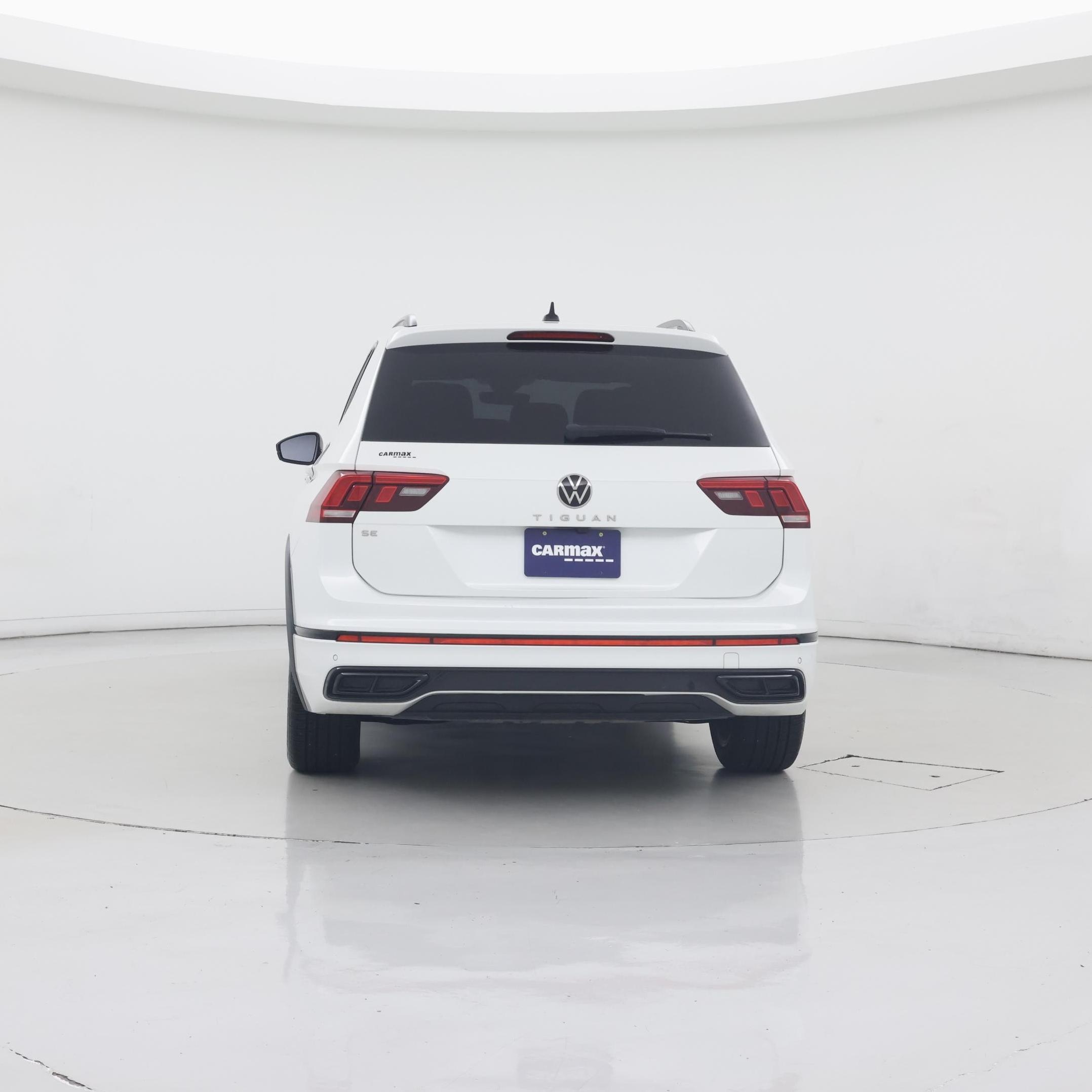 Thumbnail: 2023 Volkswagen Tiguan - 6
