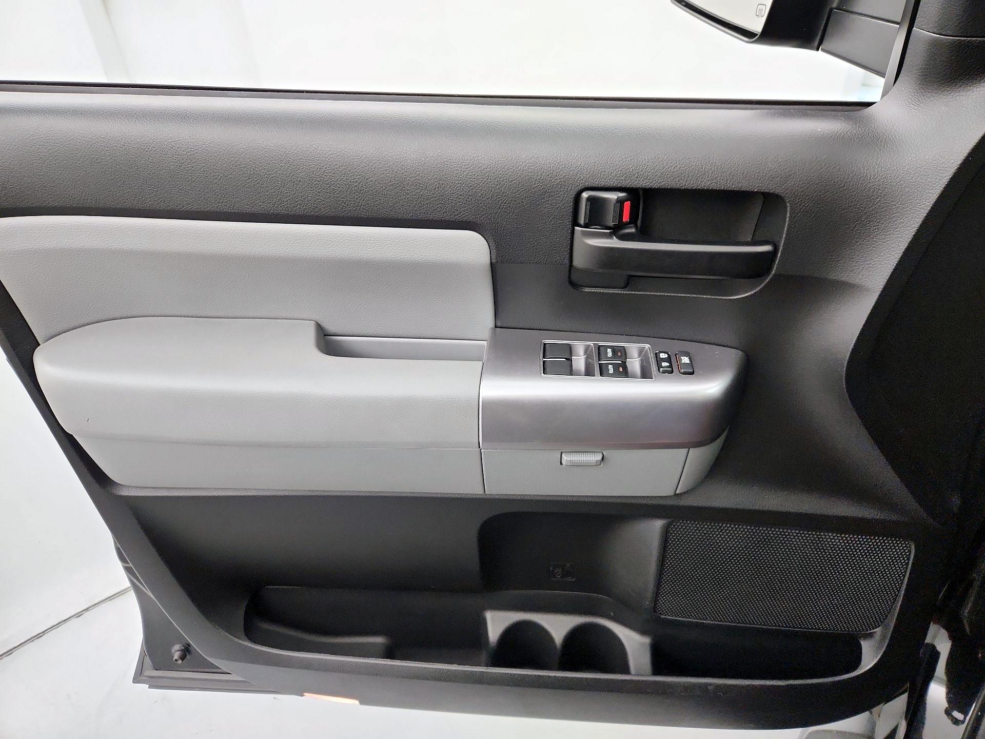 Thumbnail: 2021 Toyota Sequoia - 12