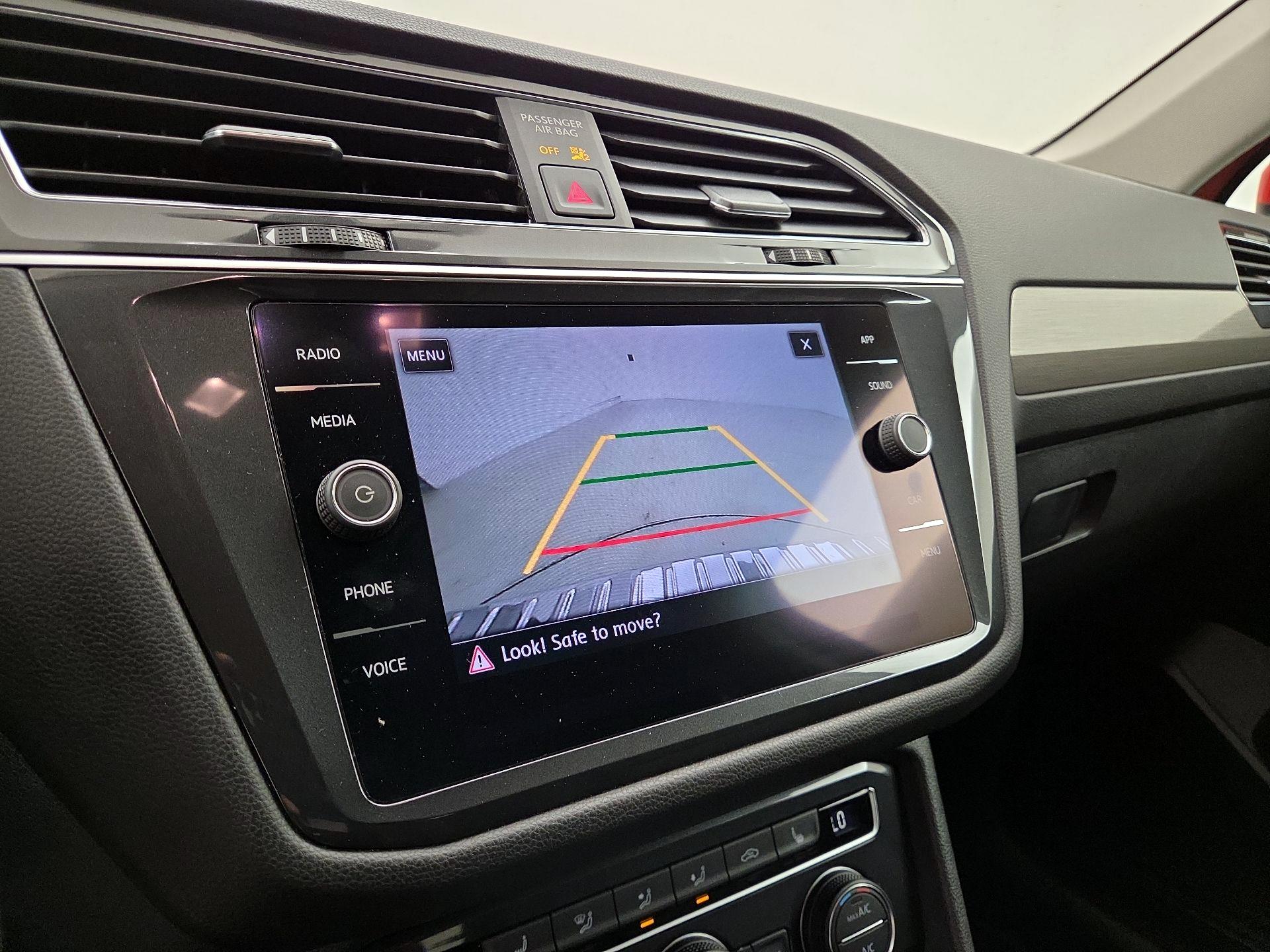 Thumbnail: 2019 Volkswagen Tiguan - 14