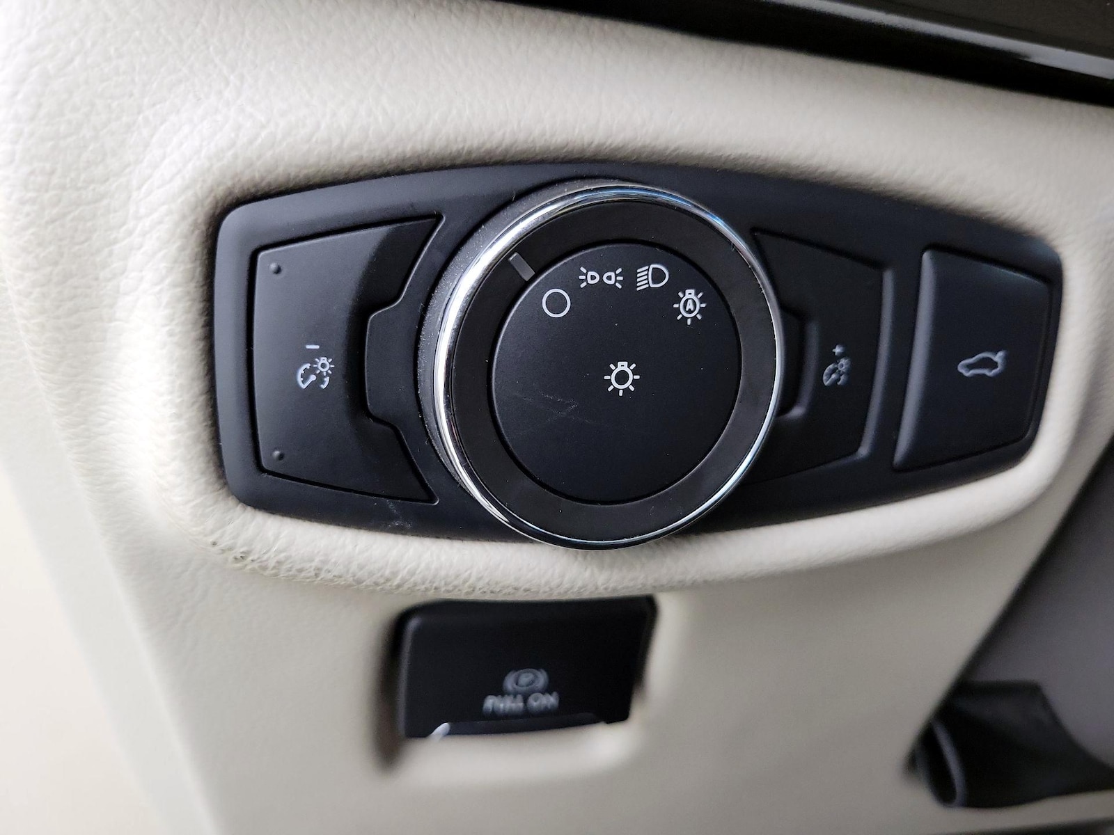 2017 Lincoln MKZ Reserve - Photo 14
