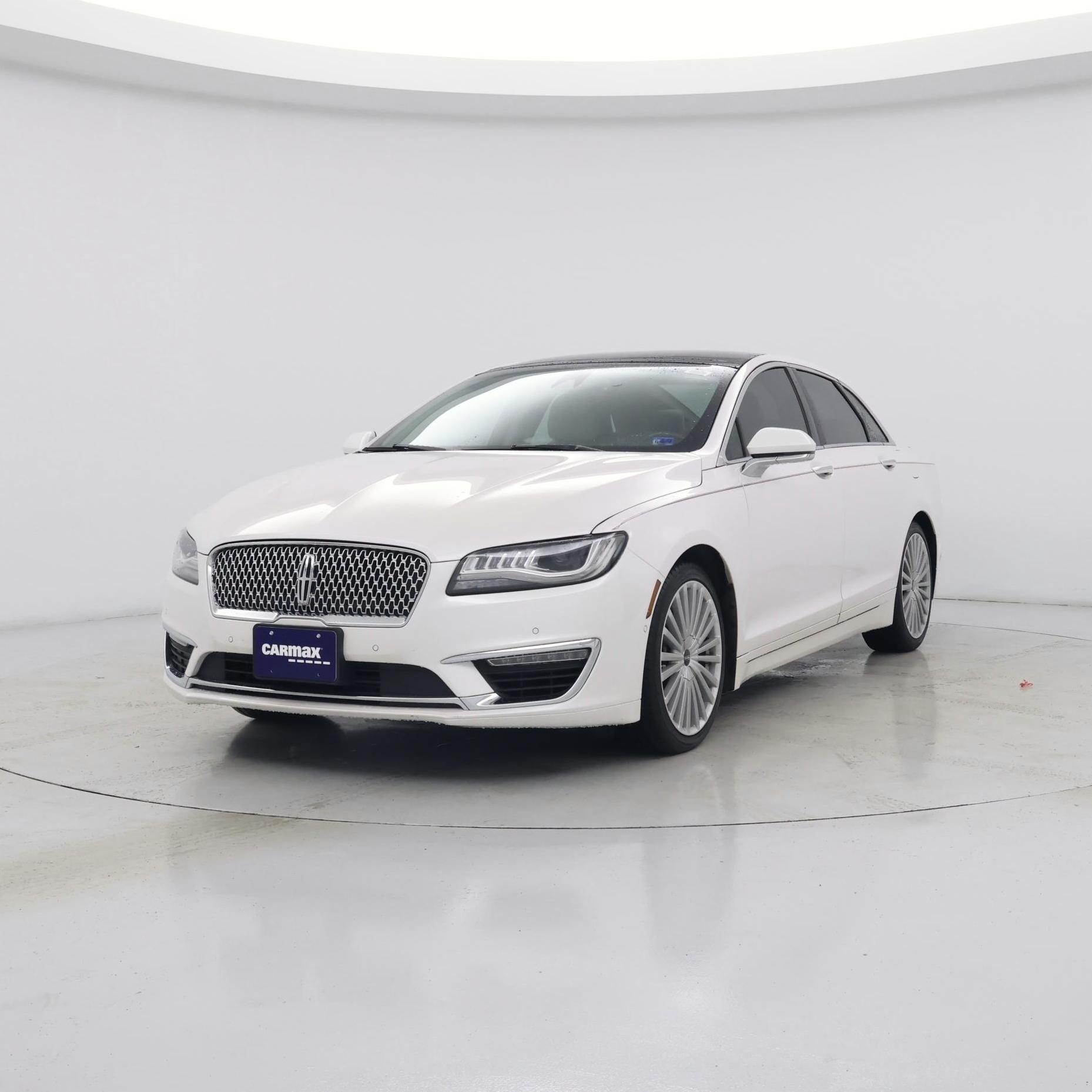Thumbnail: 2017 Lincoln MKZ - 4
