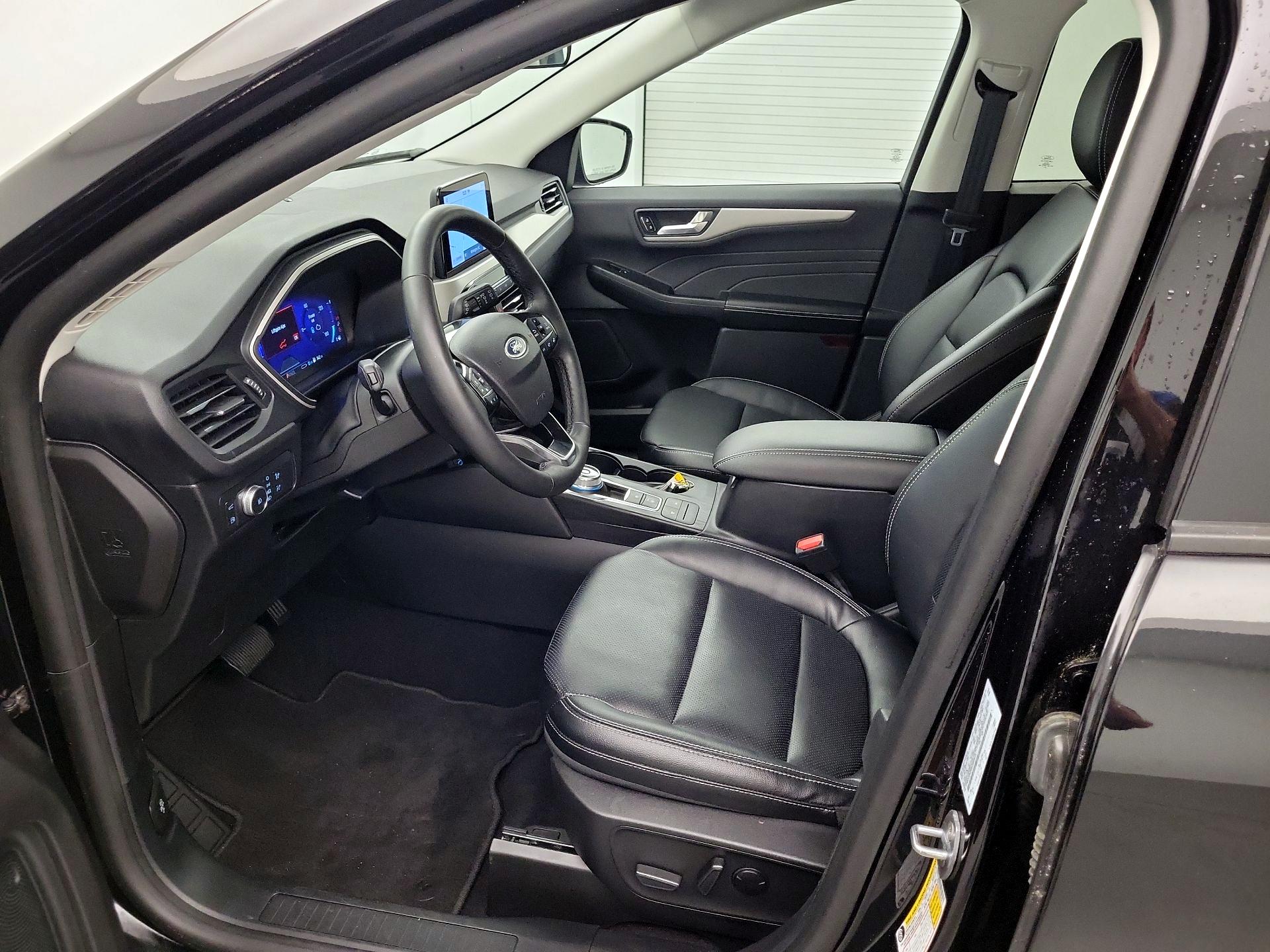 Thumbnail: 2022 Ford Escape - 11
