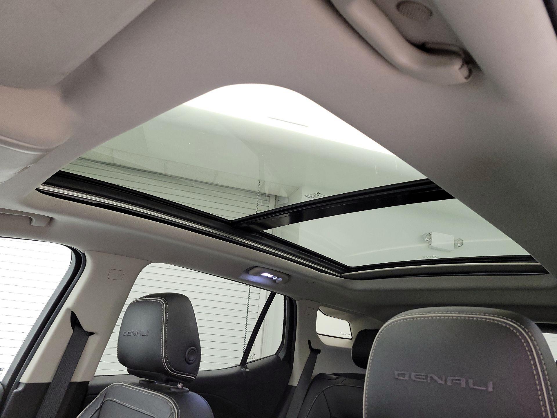 Thumbnail: 2020 GMC Terrain - 20
