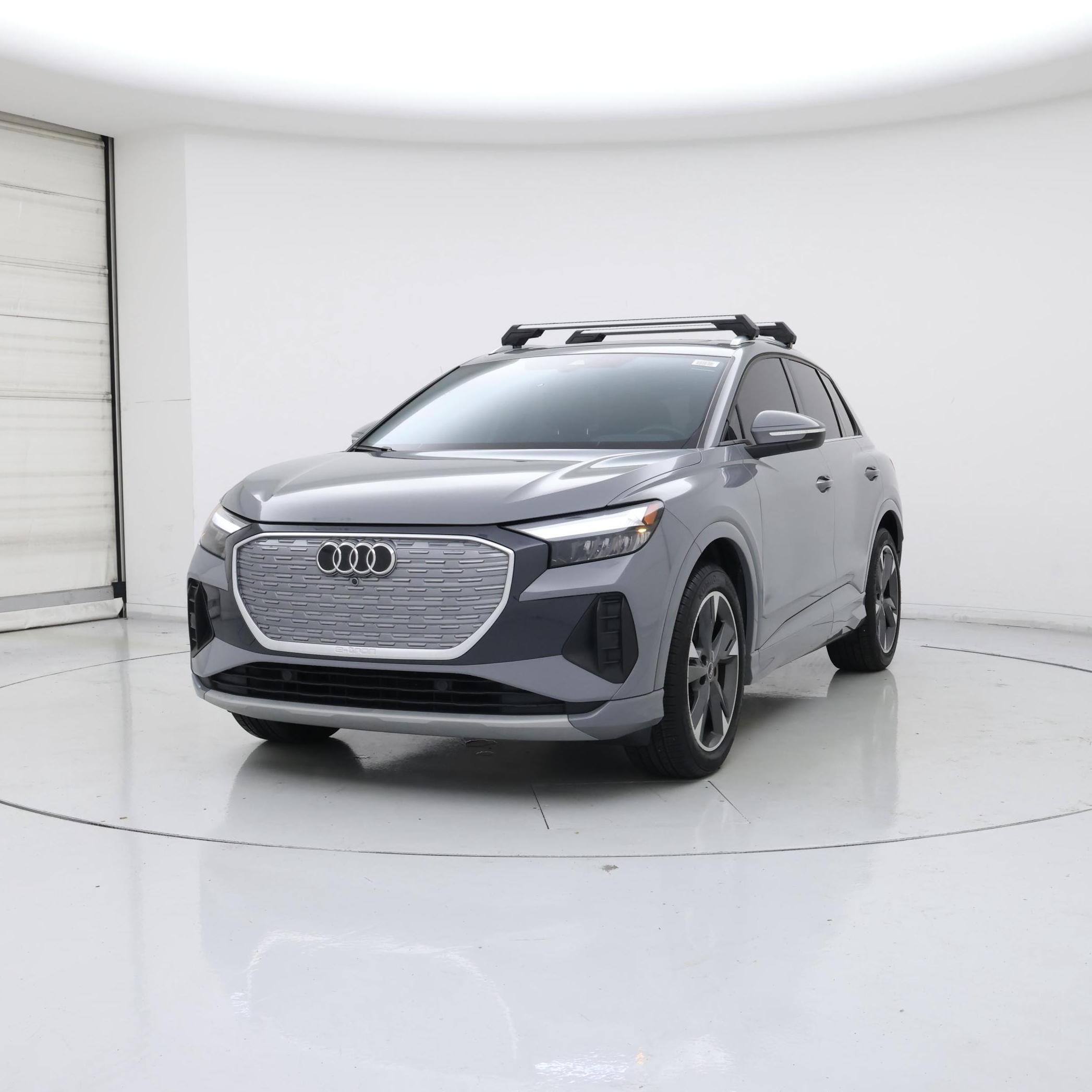 Thumbnail: 2022 Audi Q4 e-tron - 4