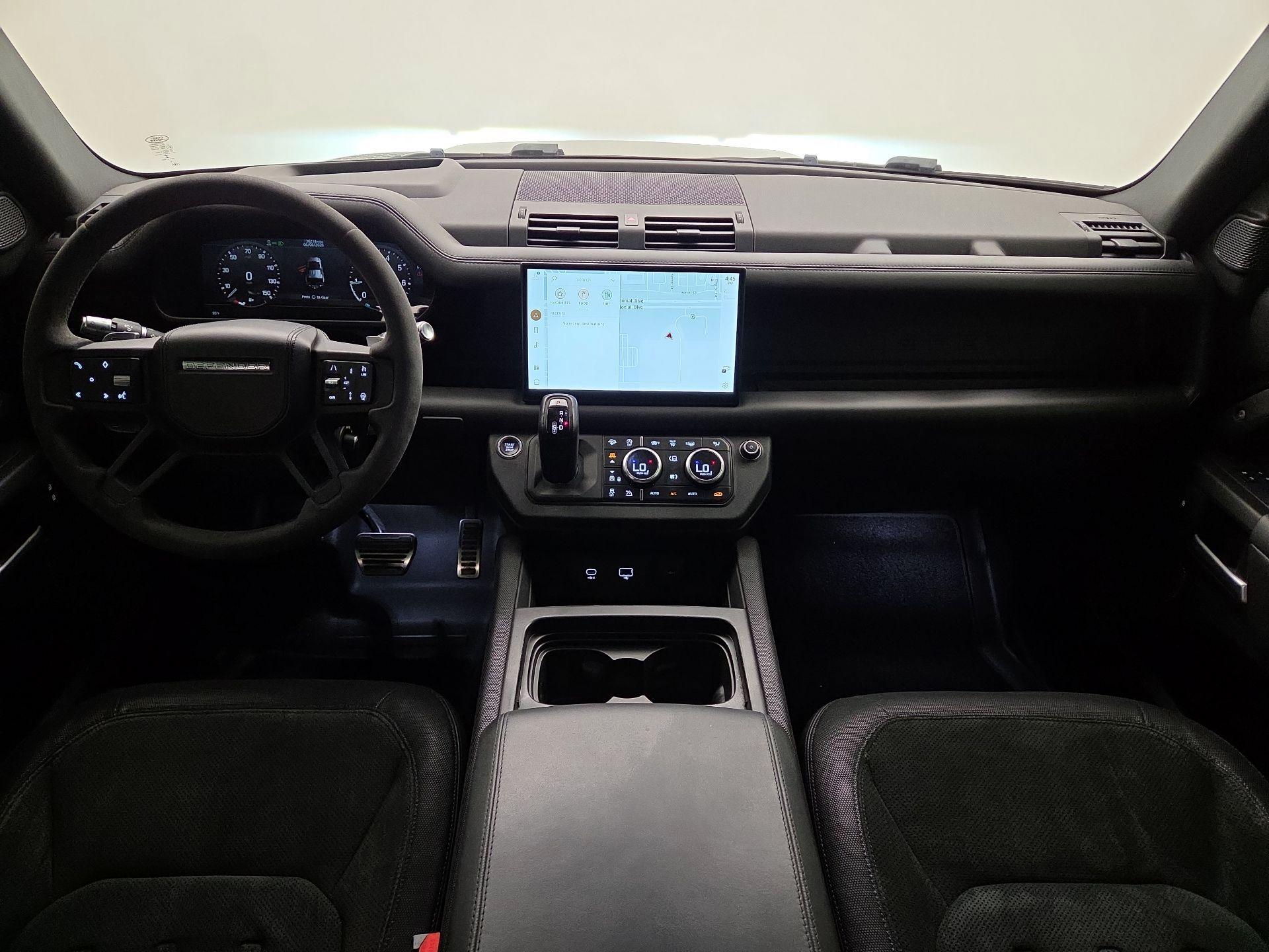 Thumbnail: 2022 Land Rover Defender - 9