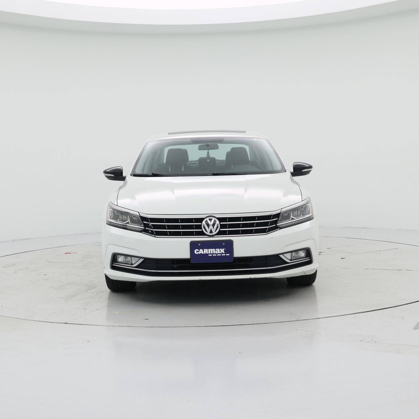 Thumbnail: 2016 Volkswagen Passat - 5