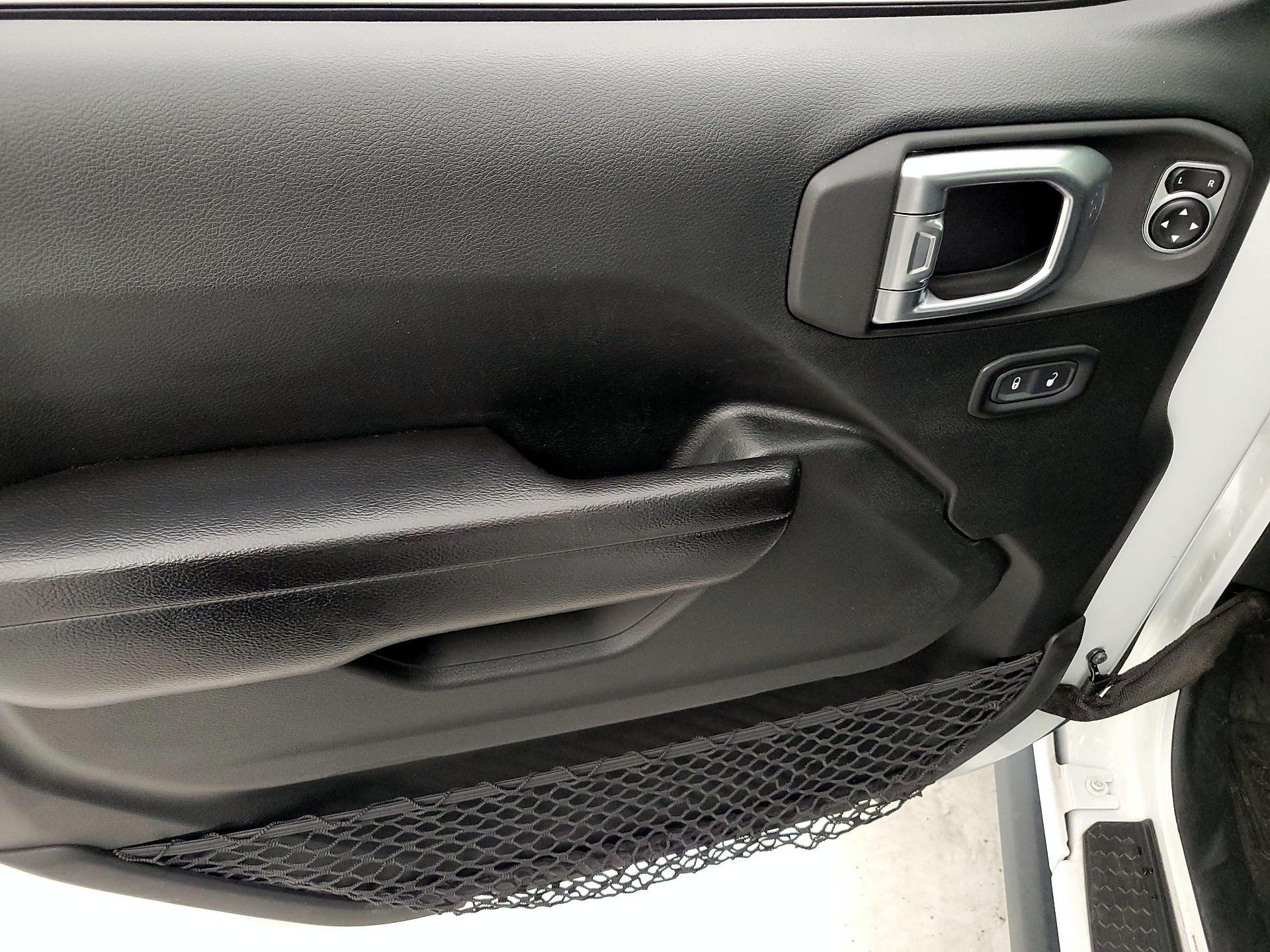 Thumbnail: 2020 Jeep Wrangler - 12