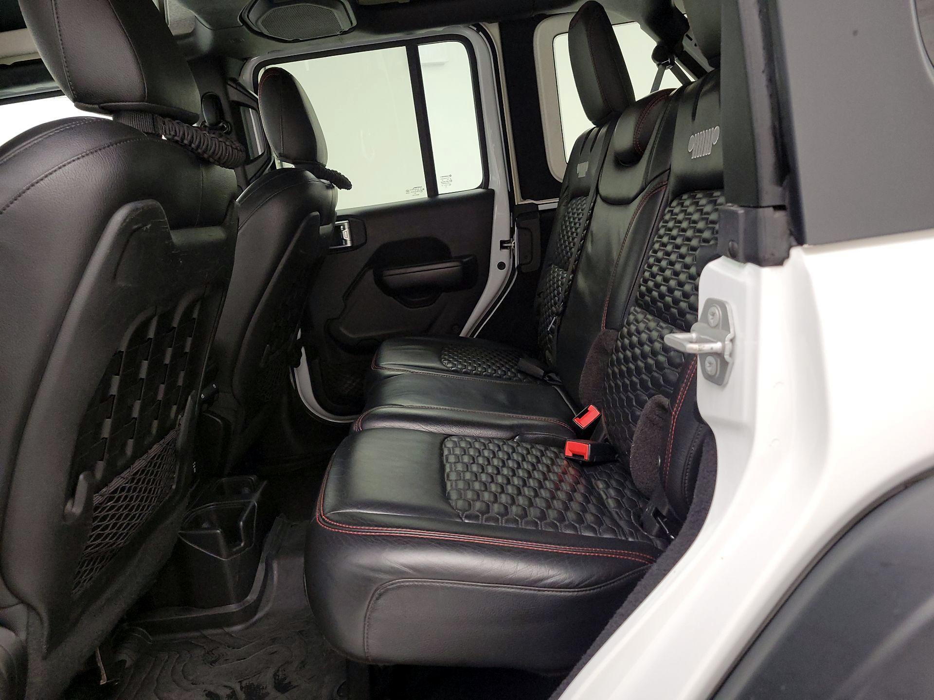 Thumbnail: 2020 Jeep Wrangler - 19