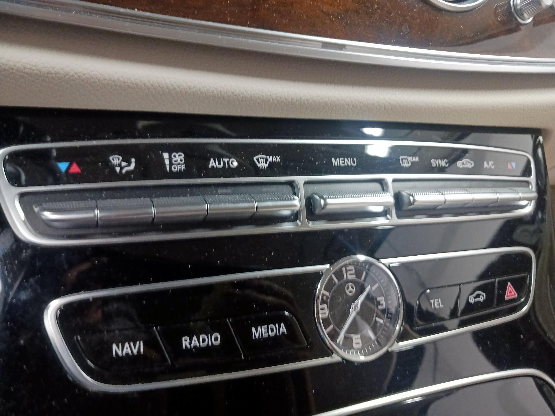 Thumbnail: 2018 Mercedes-Benz E-Class - 15