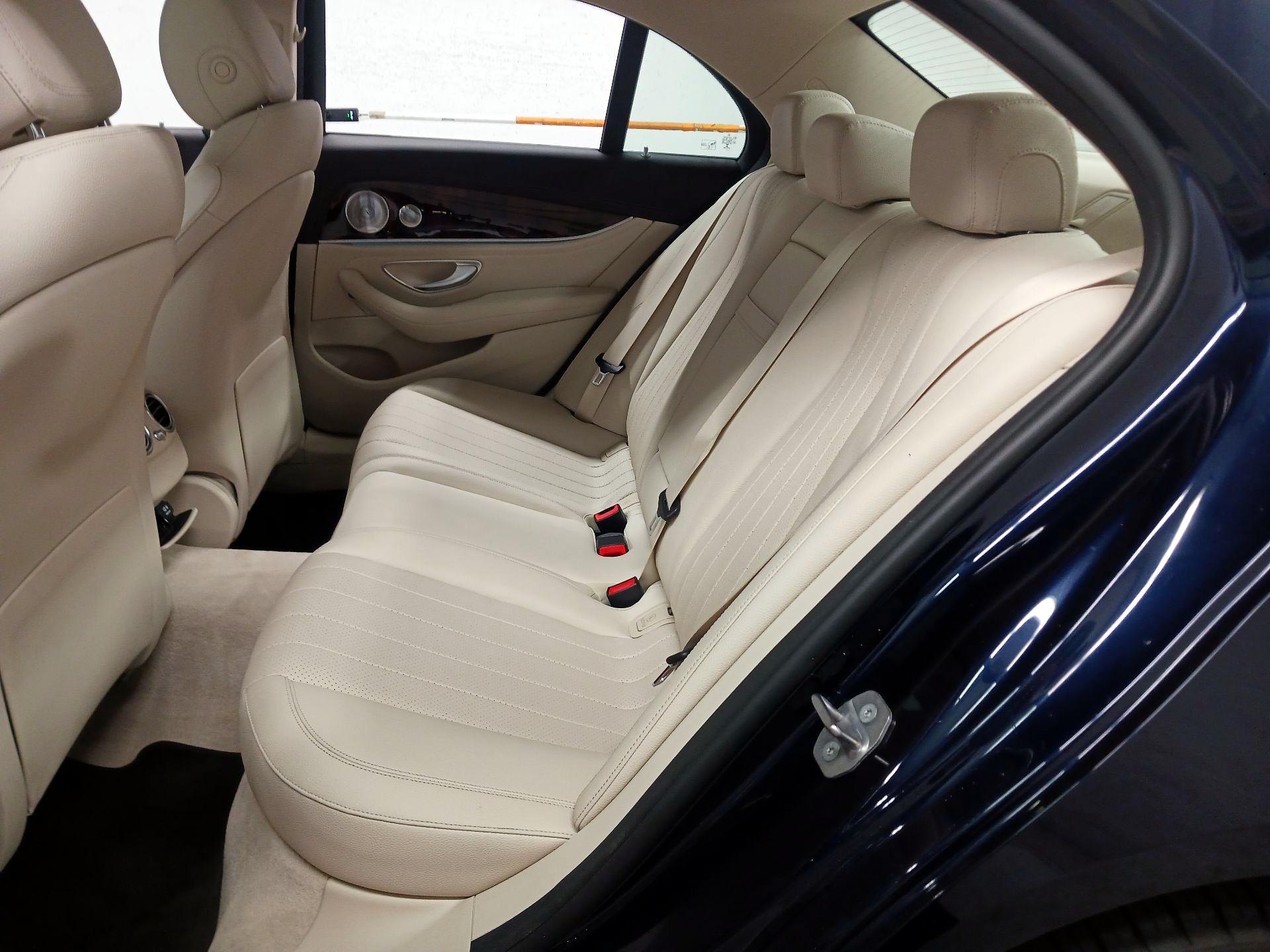 Thumbnail: 2018 Mercedes-Benz E-Class - 19