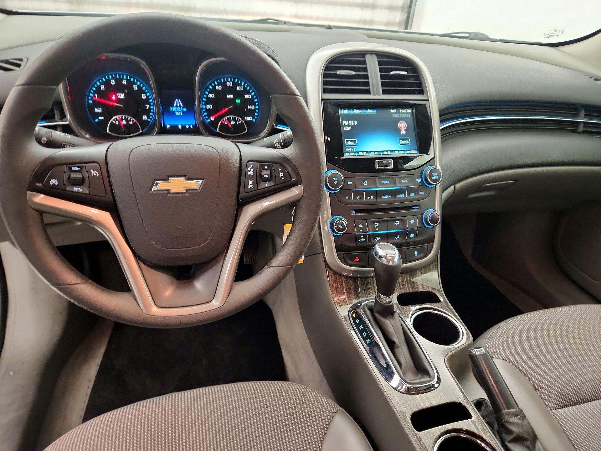 Thumbnail: 2014 Chevrolet Malibu - 9