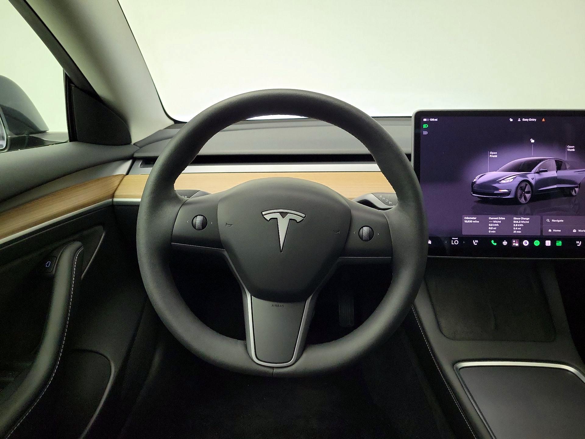 Thumbnail: 2023 Tesla Model 3 - 10