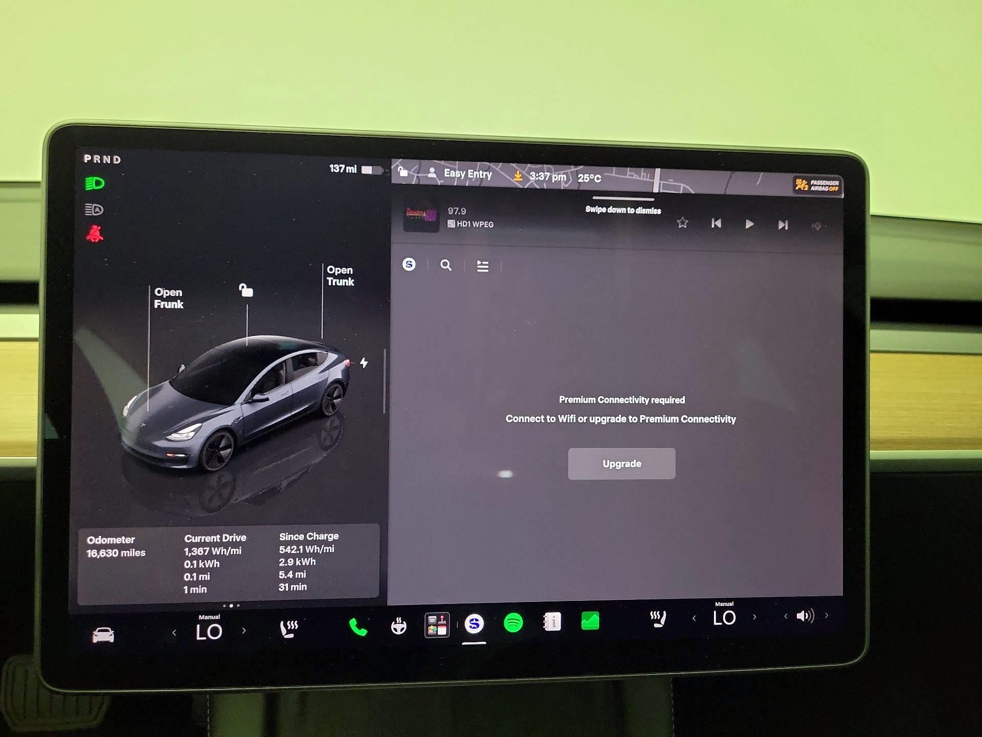 Thumbnail: 2023 Tesla Model 3 - 15