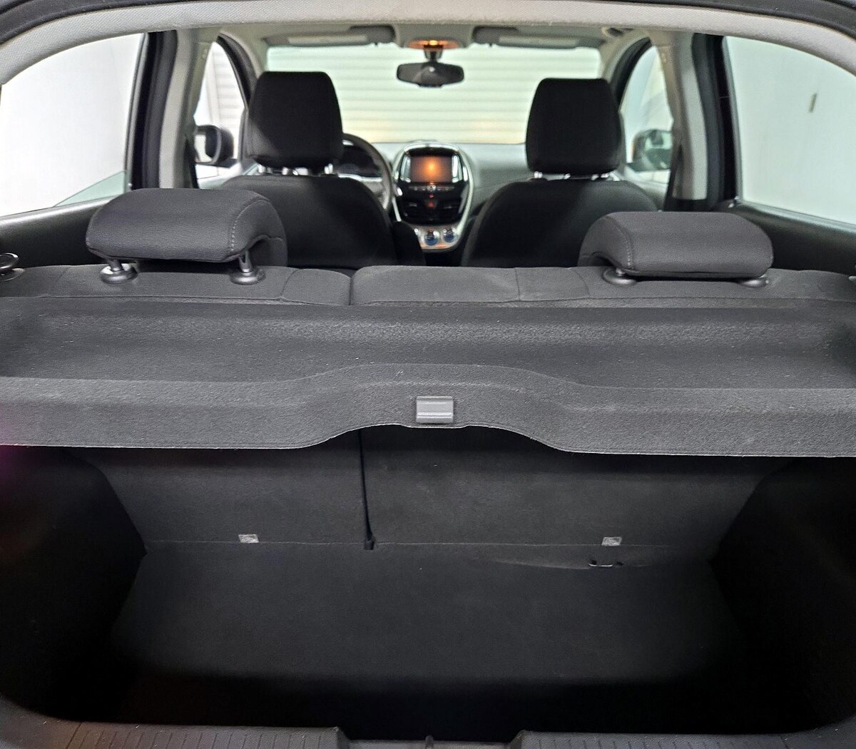Trunk/Cargo (Seats Up)