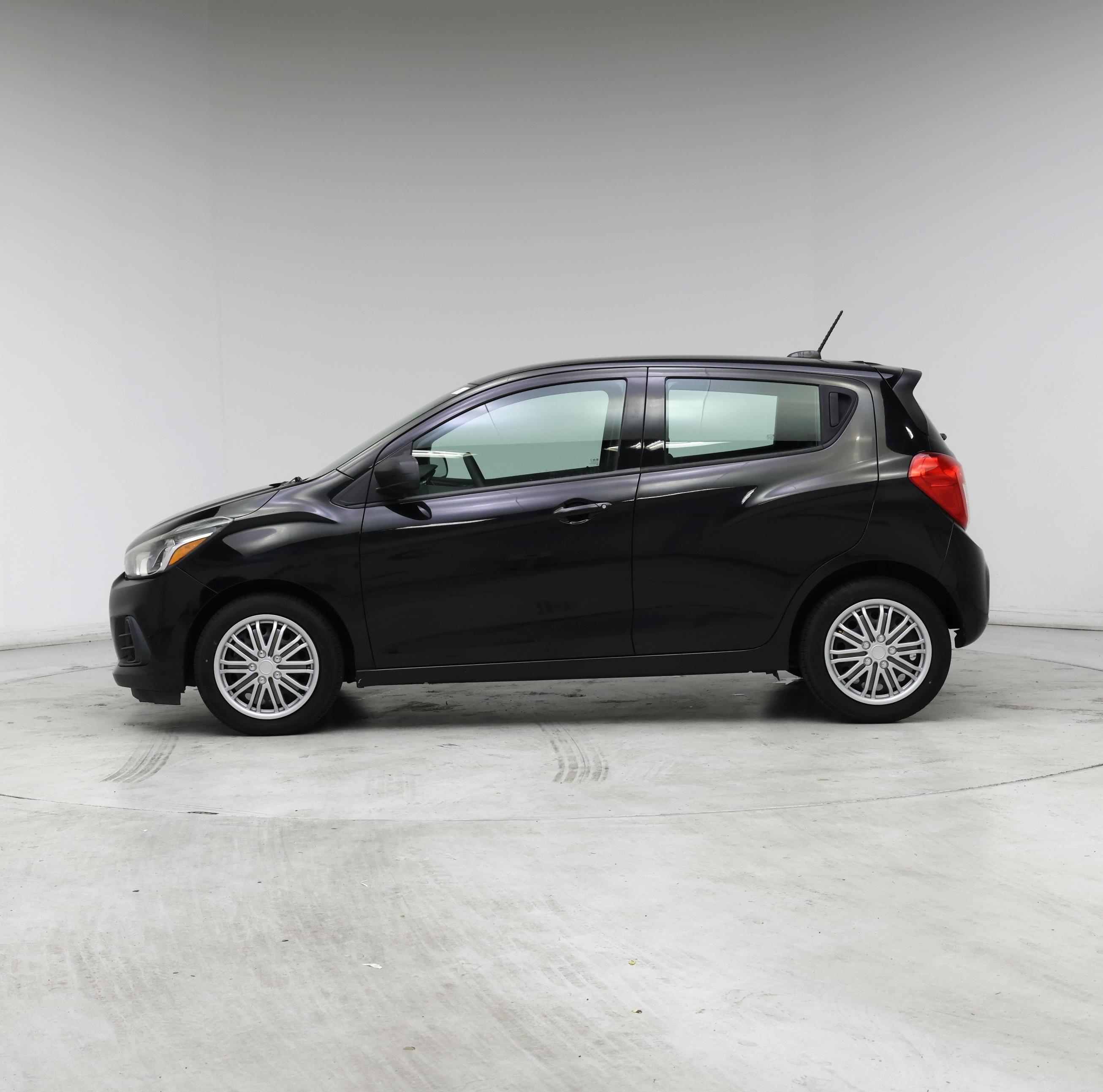 Thumbnail: 2017 Chevrolet Spark - 3