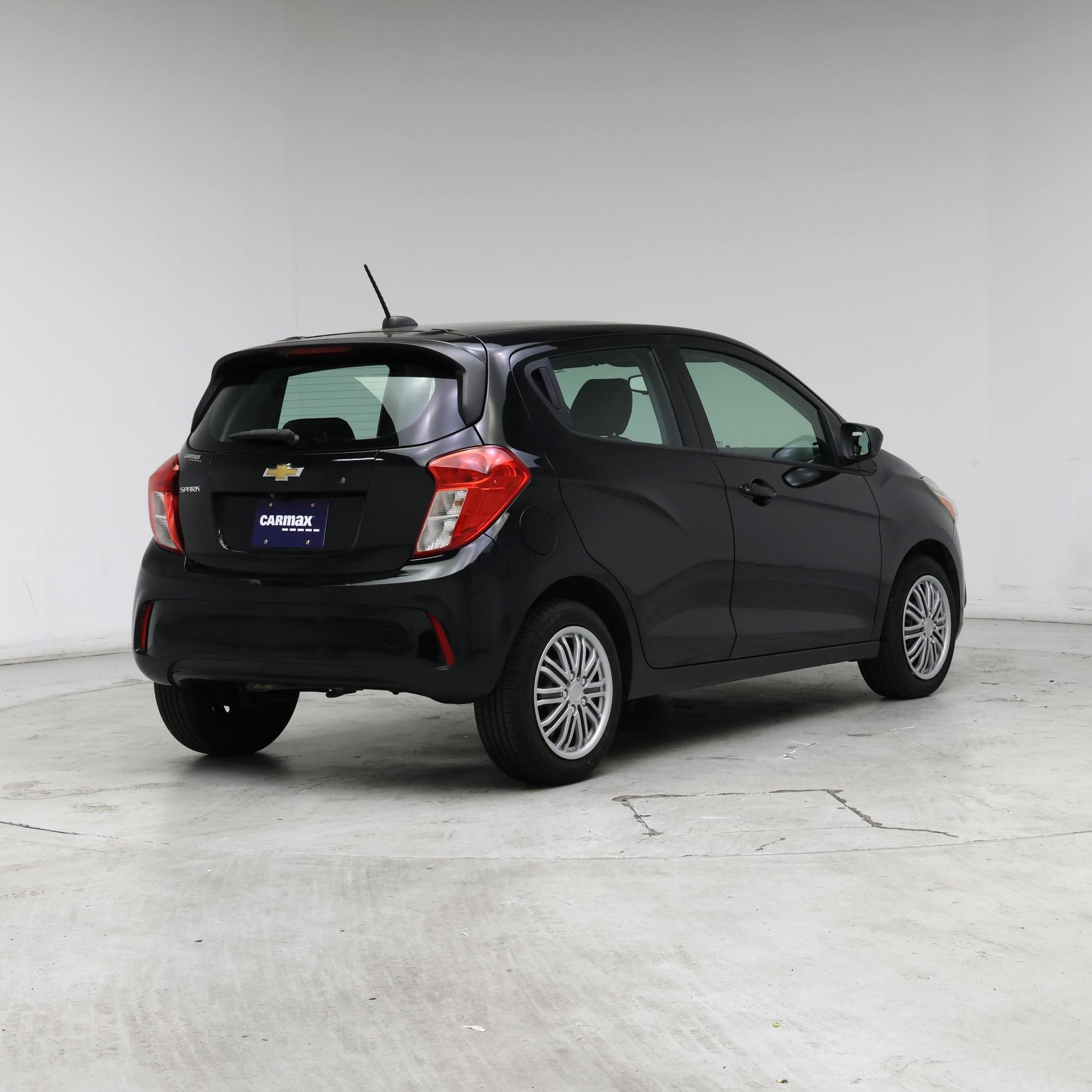Thumbnail: 2017 Chevrolet Spark - 8