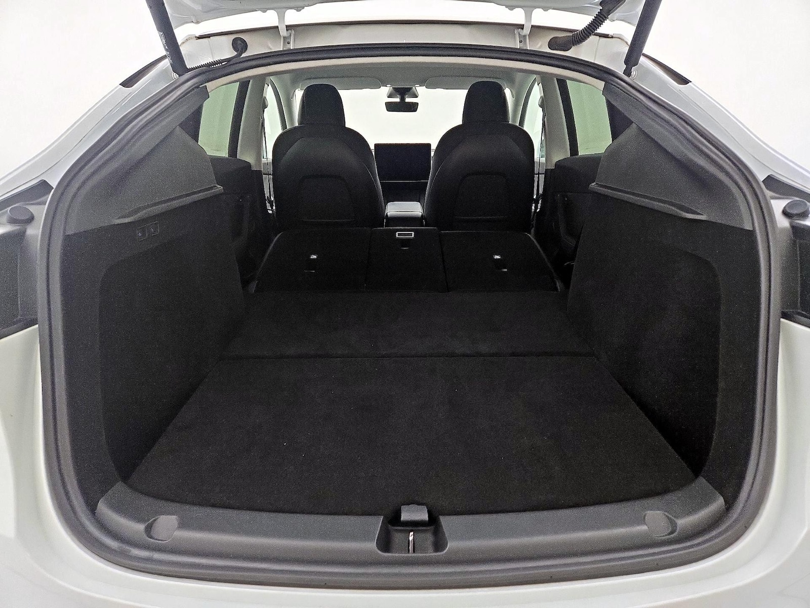 2023 Tesla Model Y Long Range - Photo 23
