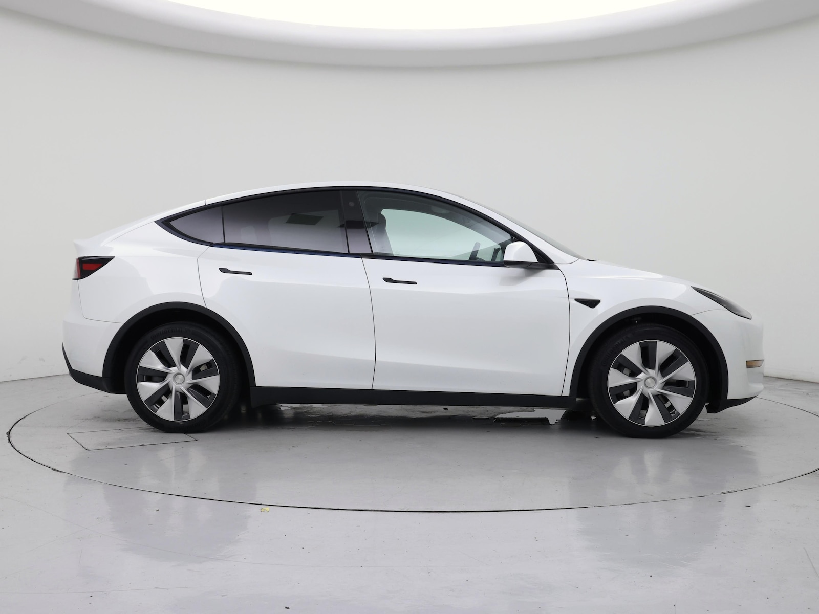 2023 Tesla Model Y Long Range - Photo 8