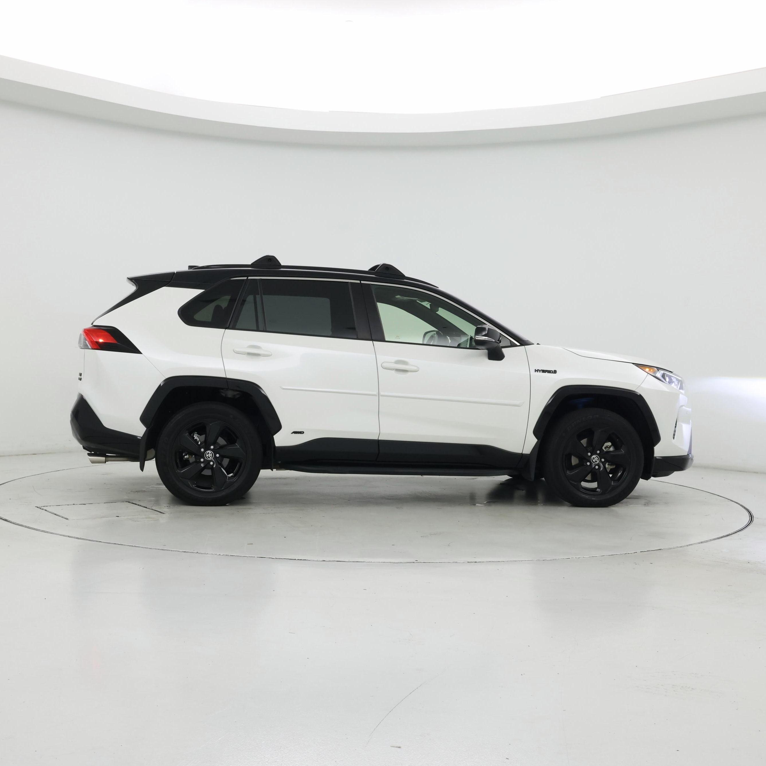 Thumbnail: 2020 Toyota RAV4 - 7