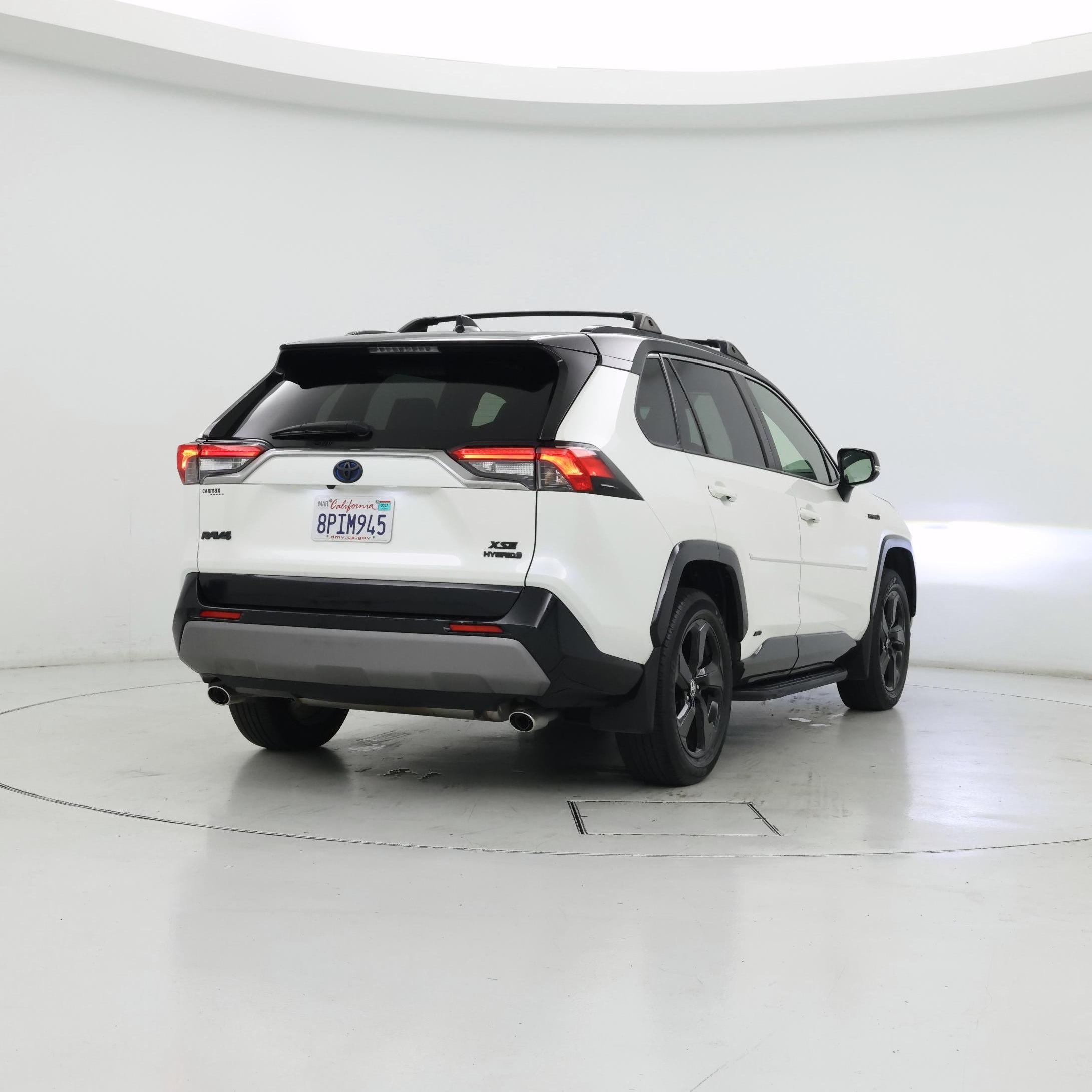 Thumbnail: 2020 Toyota RAV4 - 8