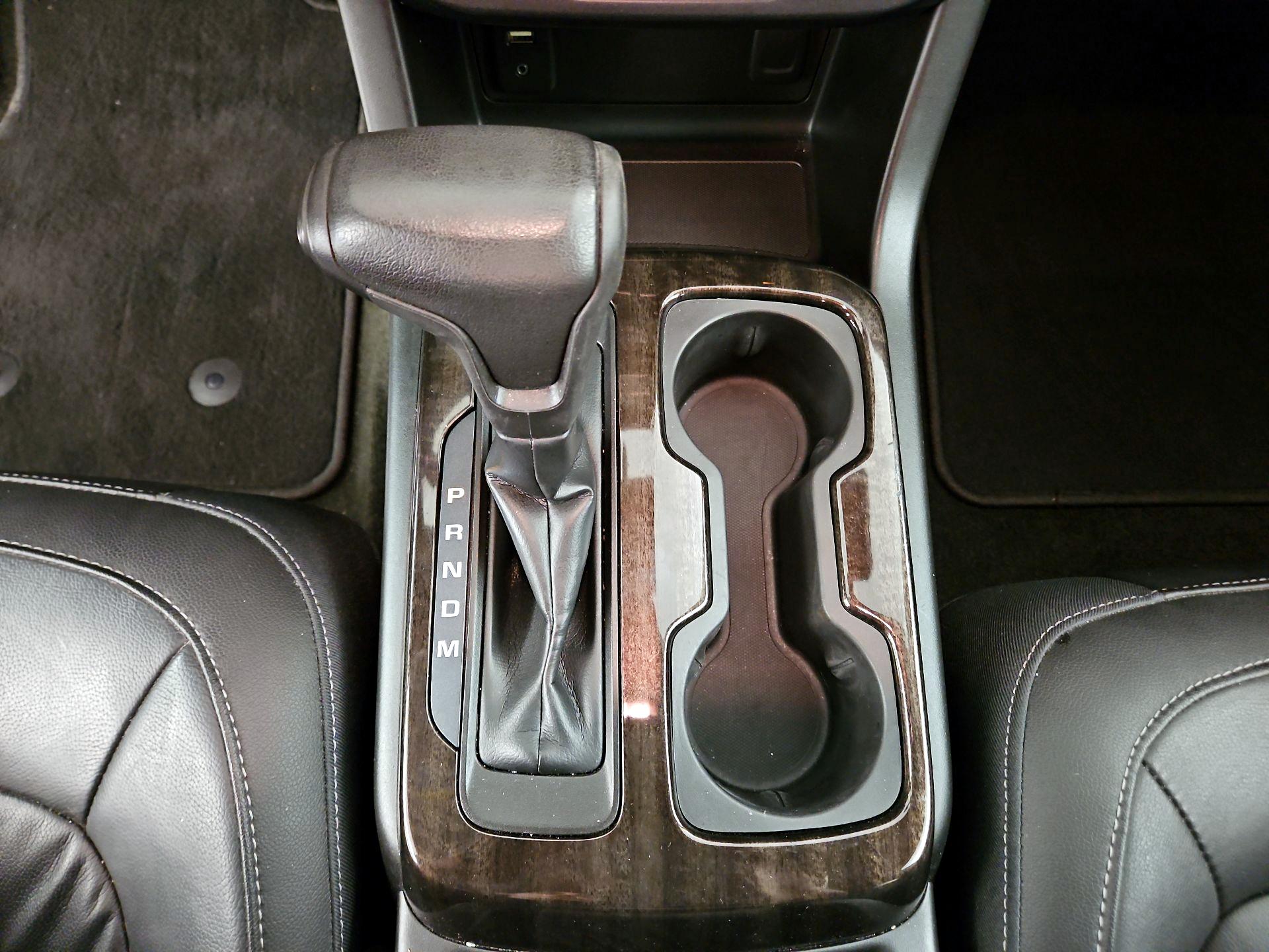 Thumbnail: 2016 GMC Canyon - 16