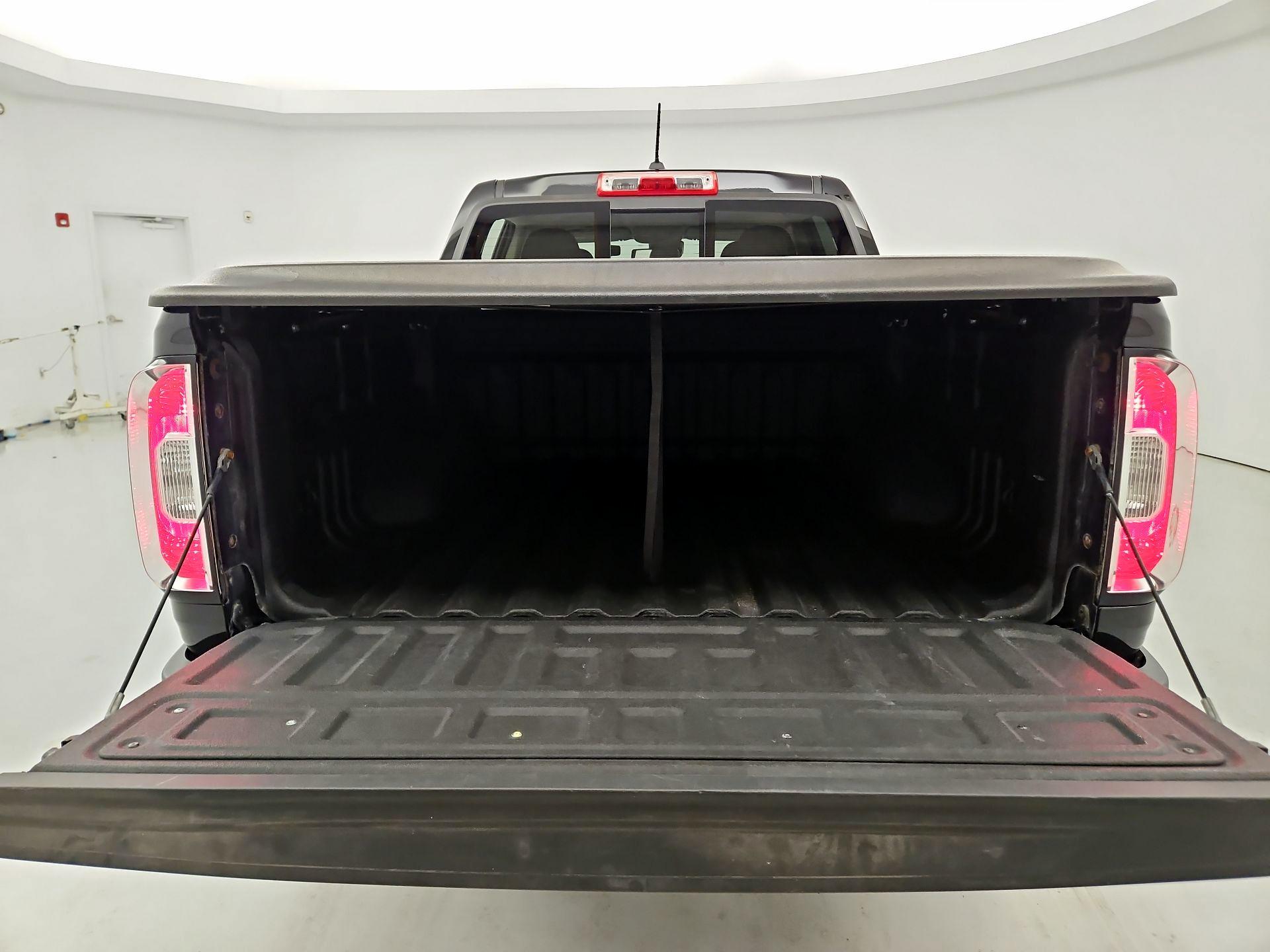 Thumbnail: 2016 GMC Canyon - 19