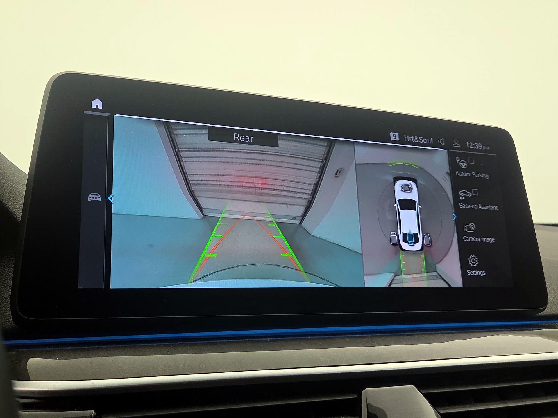 Thumbnail: 2021 BMW 5 Series - 15