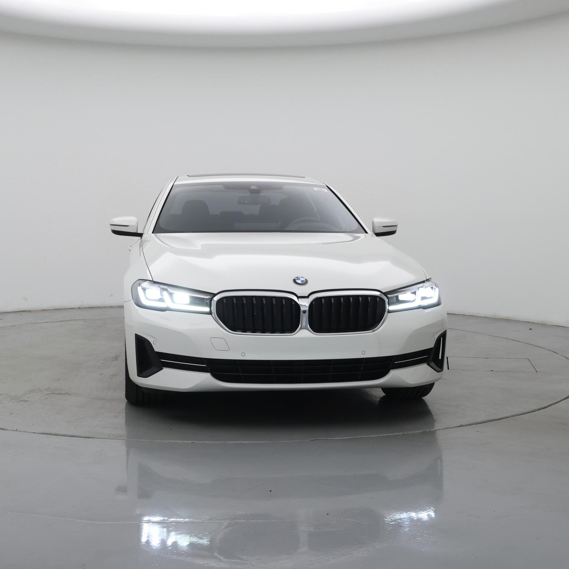 Thumbnail: 2021 BMW 5 Series - 5