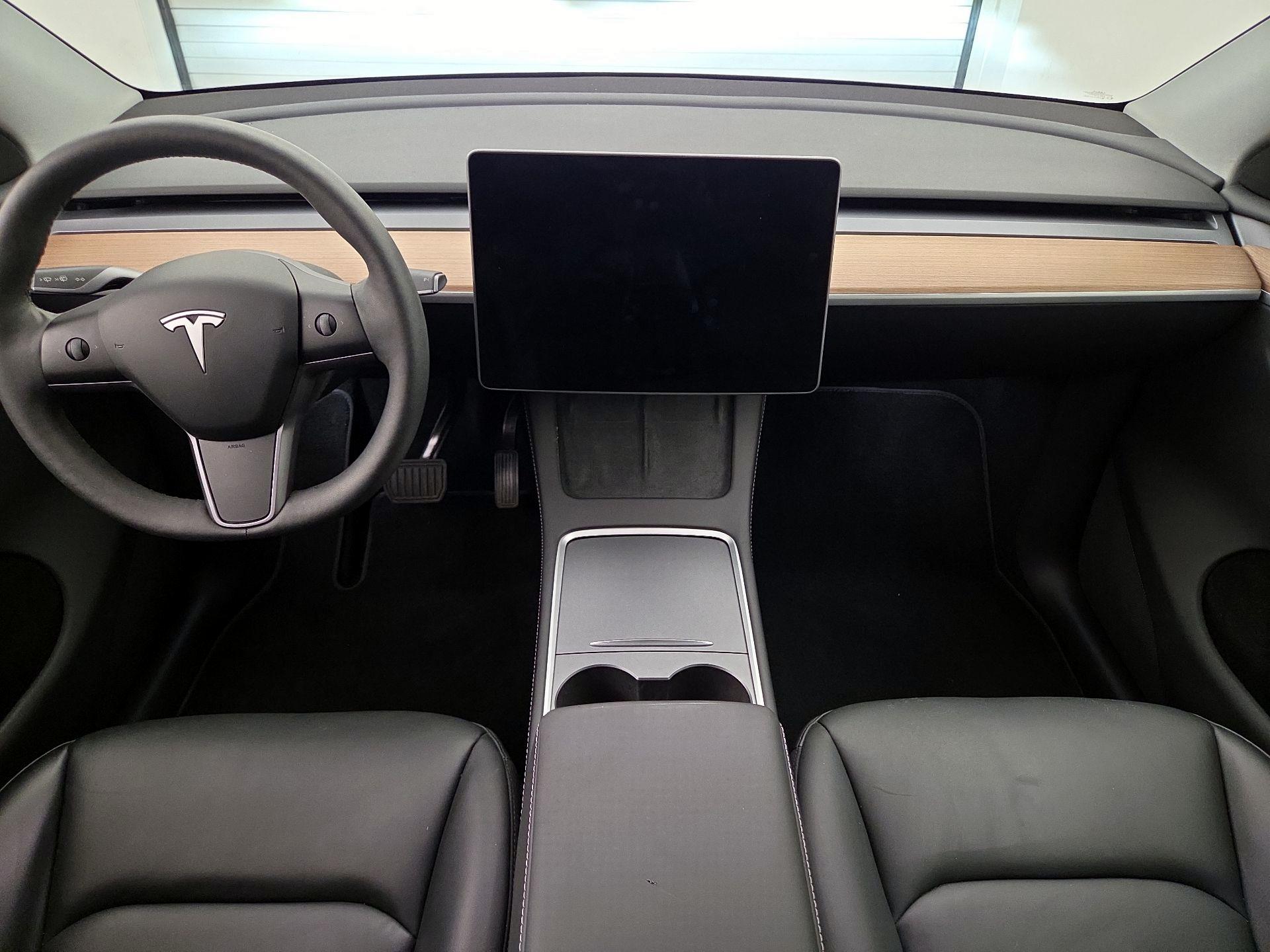 Thumbnail: 2024 Tesla Model Y - 9