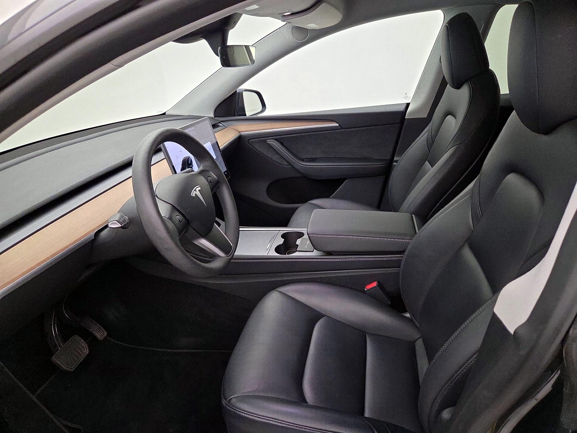 Thumbnail: 2024 Tesla Model Y - 11
