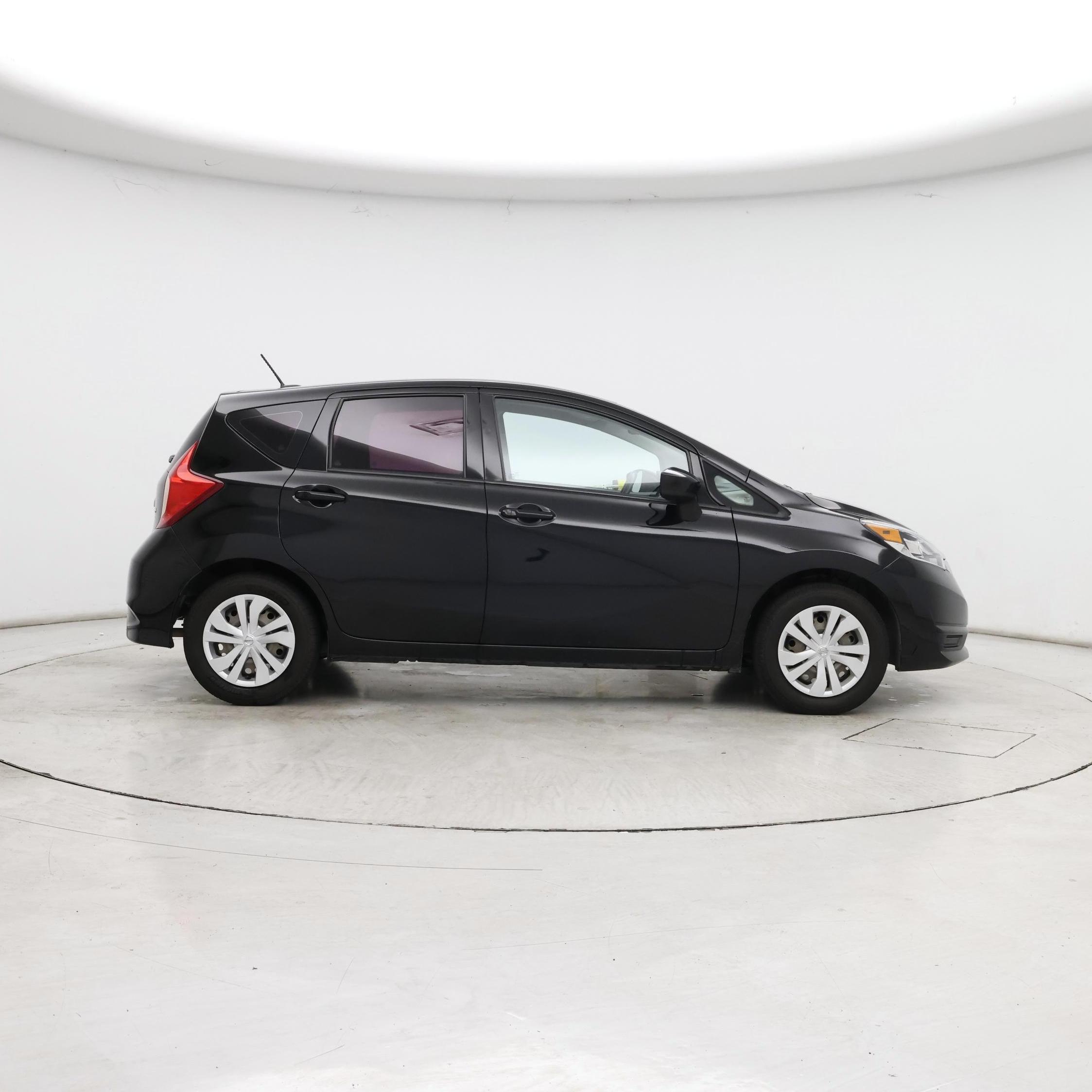 Thumbnail: 2018 Nissan Versa Note - 7