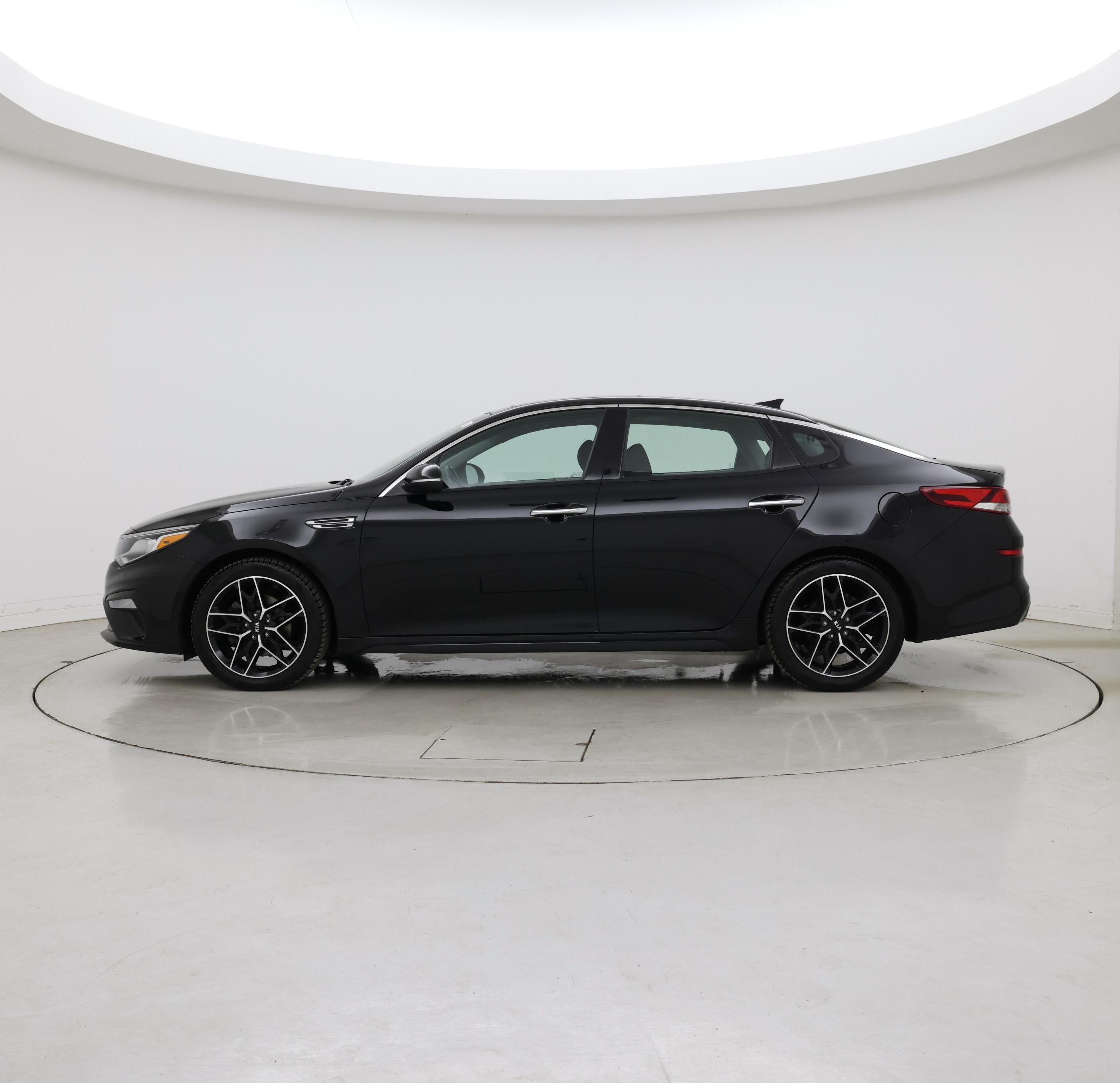 Thumbnail: 2020 Kia Optima - 3