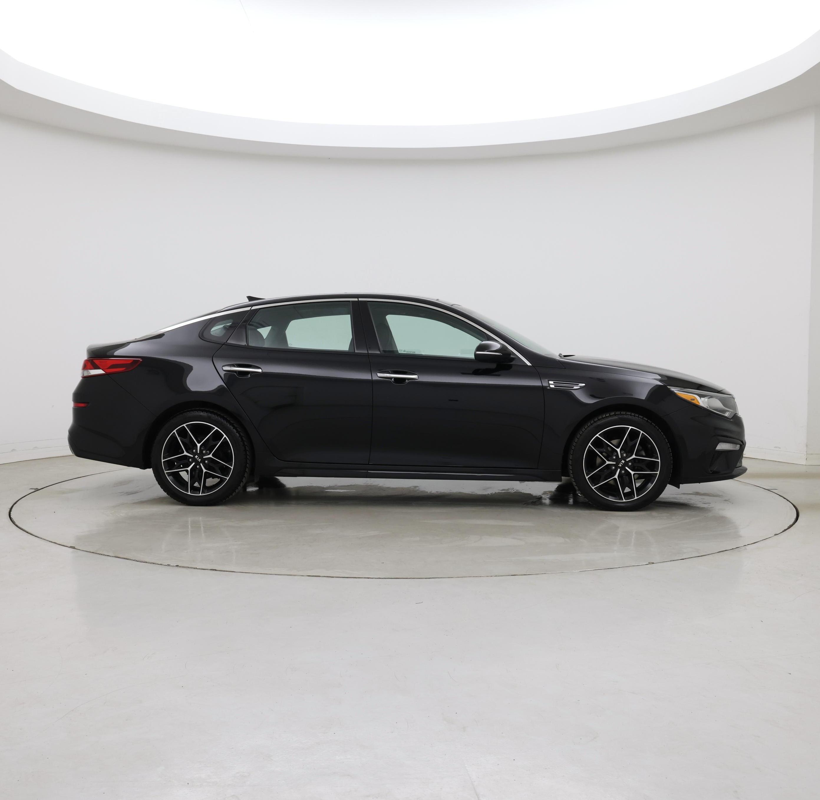 Thumbnail: 2020 Kia Optima - 7