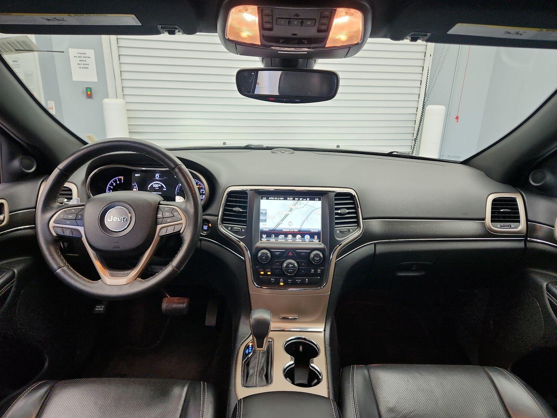 Thumbnail: 2017 Jeep Grand Cherokee - 9
