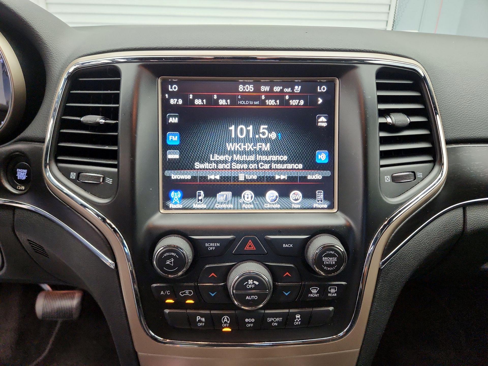 Thumbnail: 2017 Jeep Grand Cherokee - 16
