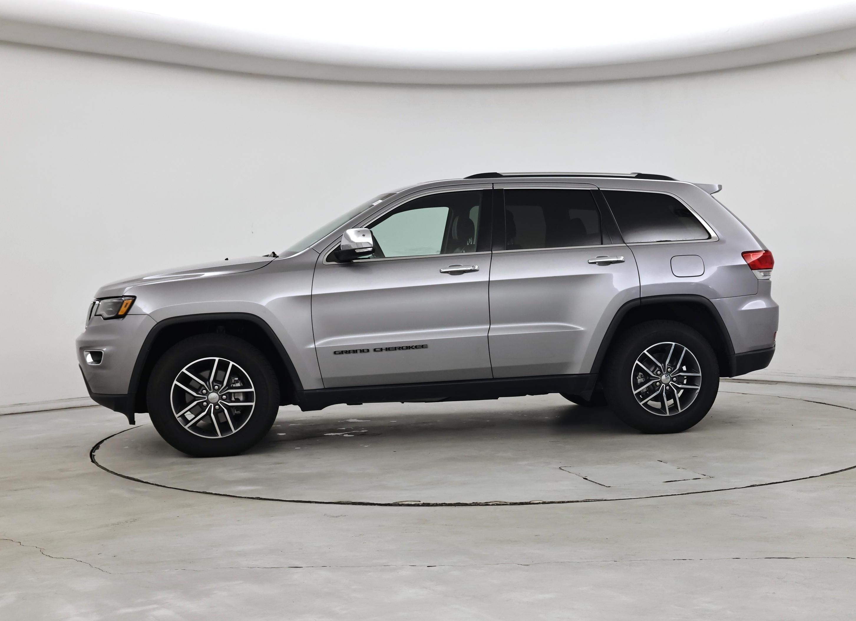Thumbnail: 2017 Jeep Grand Cherokee - 3