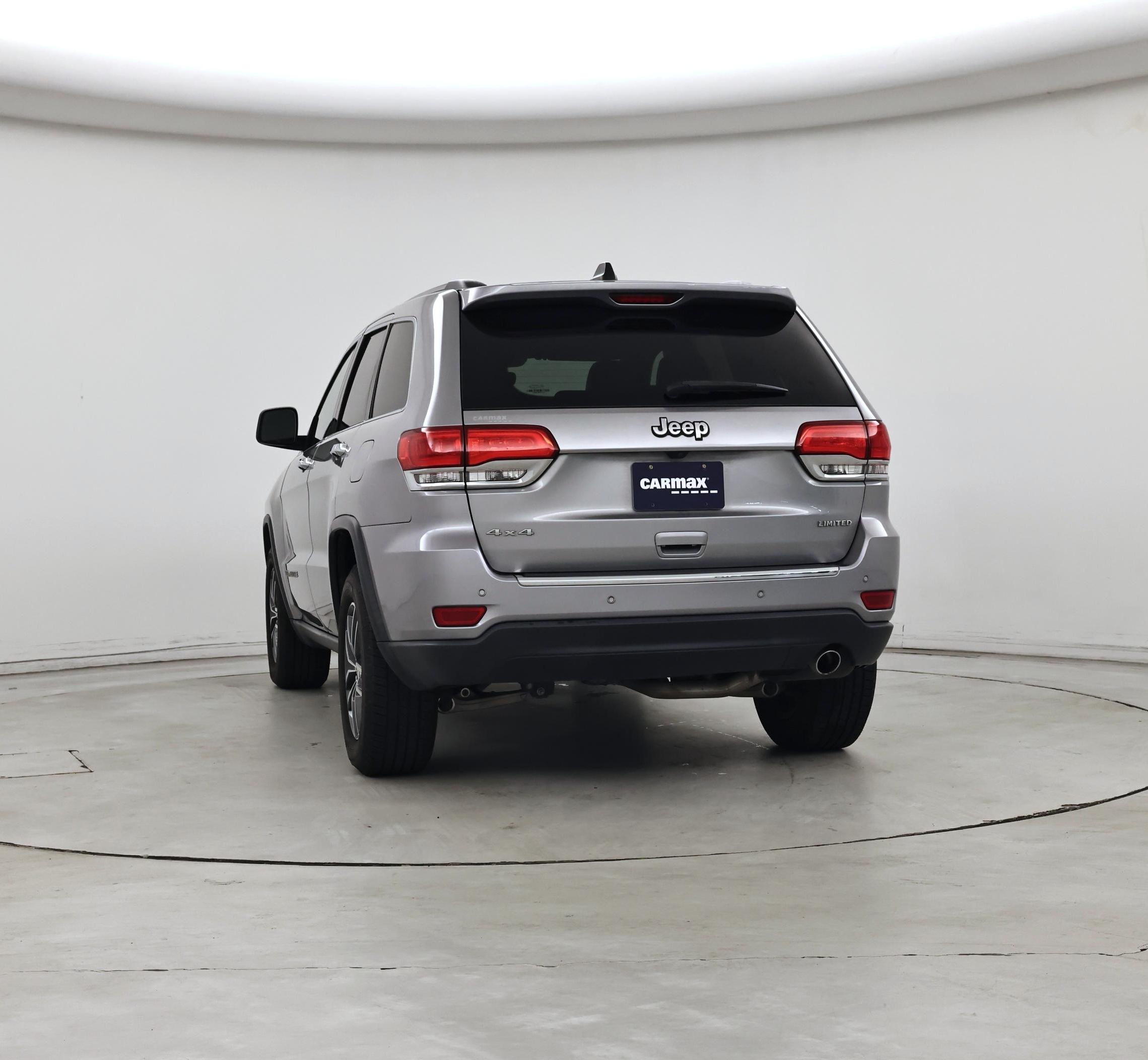 Thumbnail: 2017 Jeep Grand Cherokee - 6