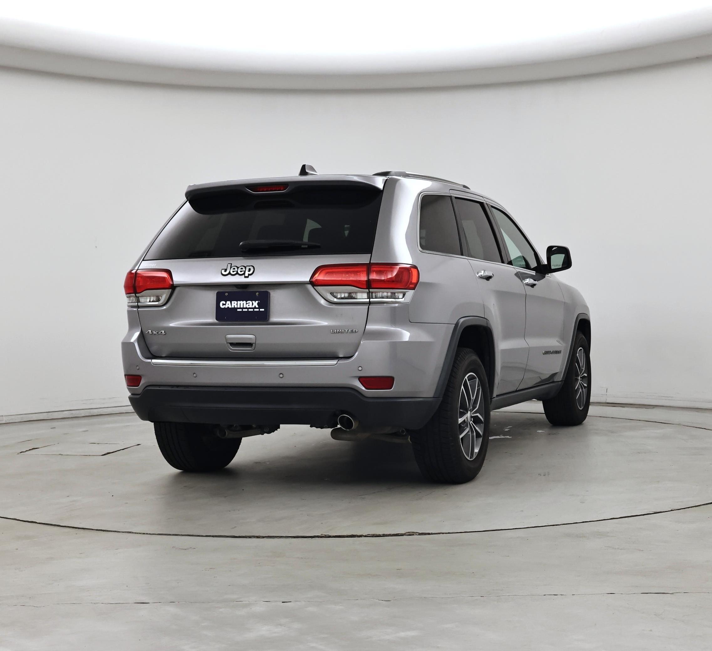 Thumbnail: 2017 Jeep Grand Cherokee - 8